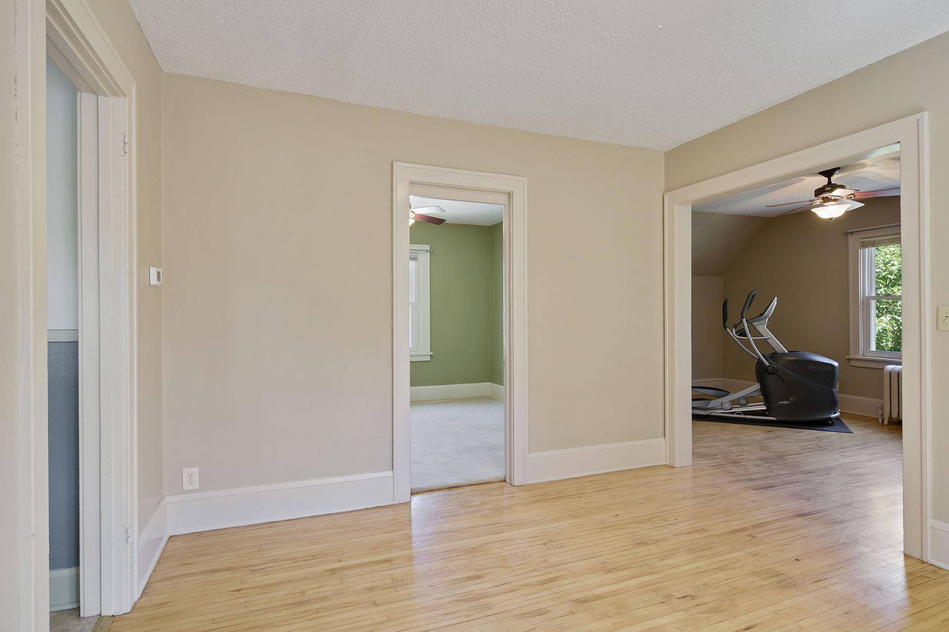 View of Residential at 4027 Penn Avenue, Minneapolis MN 55412, Minneapolis (26 of 43) - Mike Wilen | Minnesota Team Real Estate