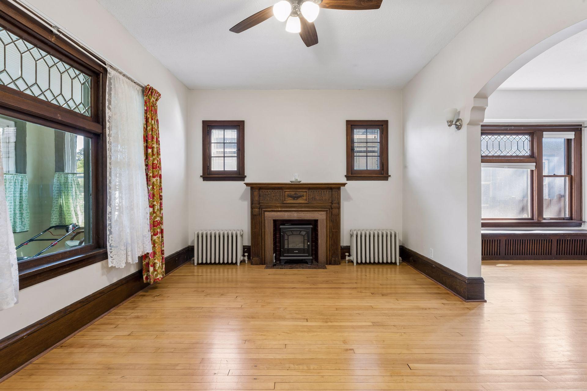 View of Residential at 4027 Penn Avenue, Minneapolis MN 55412, Minneapolis (6 of 43) - Mike Wilen | Minnesota Team Real Estate