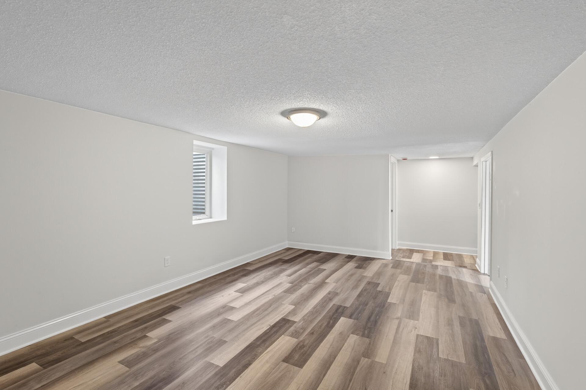 View of Residential at 2346 Ferrant Place, Minneapolis MN 55411, Minneapolis (28 of 41) - Mike Wilen | Minnesota Team Real Estate