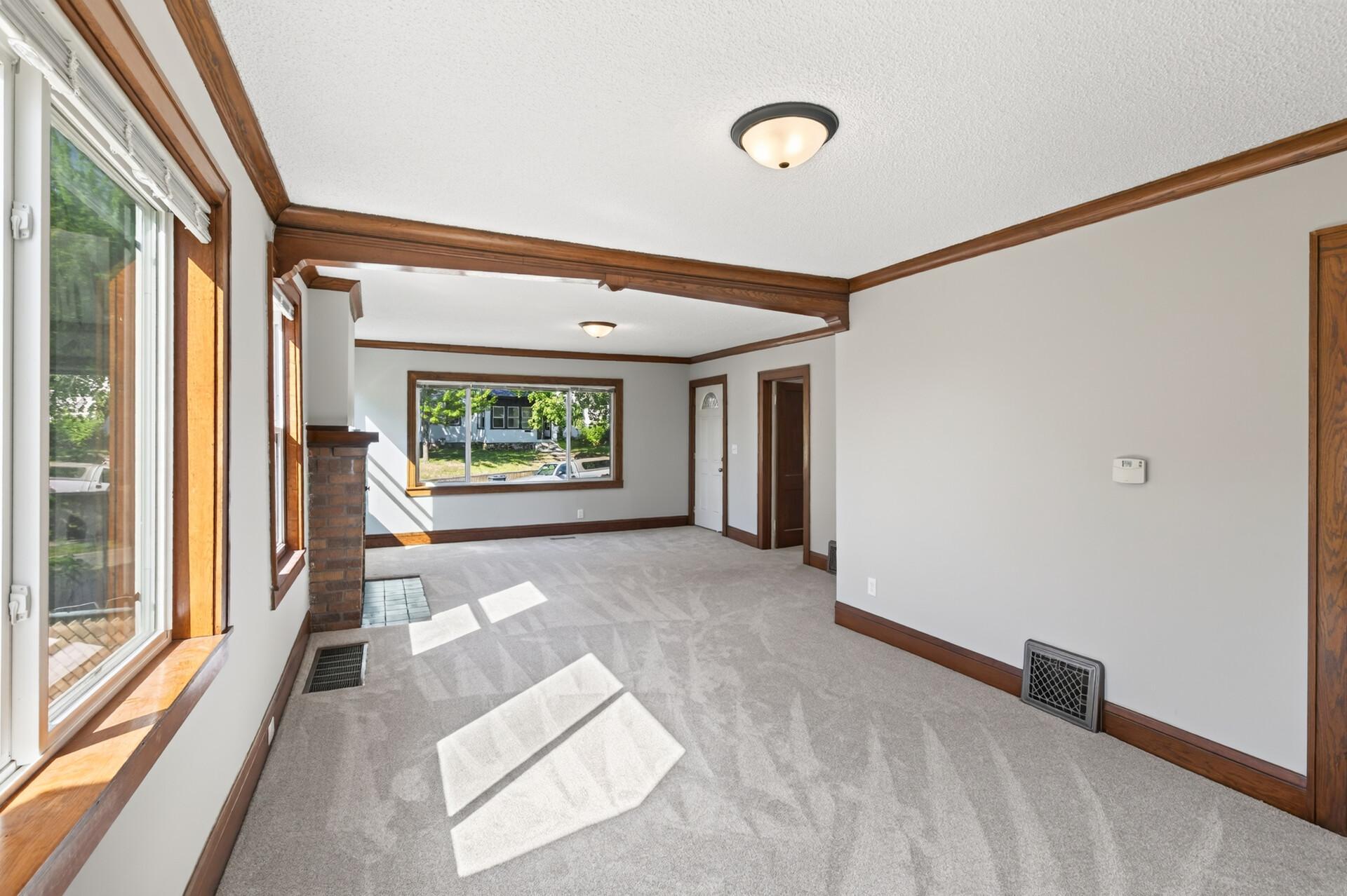 View of Residential at 2346 Ferrant Place, Minneapolis MN 55411, Minneapolis (11 of 41) - Mike Wilen | Minnesota Team Real Estate