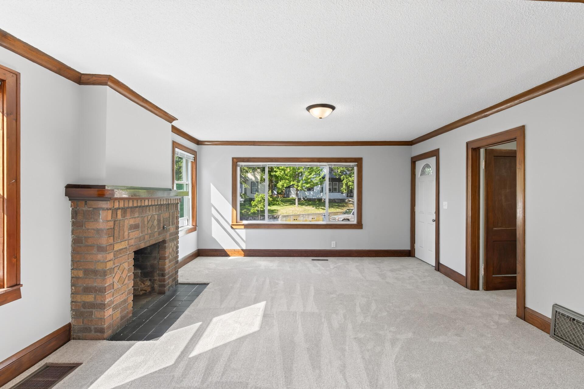 View of Residential at 2346 Ferrant Place, Minneapolis MN 55411, Minneapolis (9 of 41) - Mike Wilen | Minnesota Team Real Estate