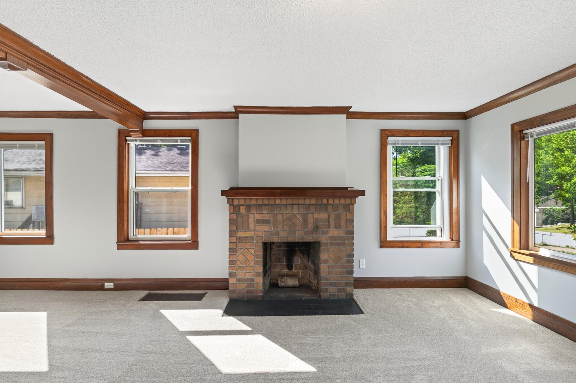 View of Residential at 2346 Ferrant Place, Minneapolis MN 55411, Minneapolis (8 of 41) - Mike Wilen | Minnesota Team Real Estate