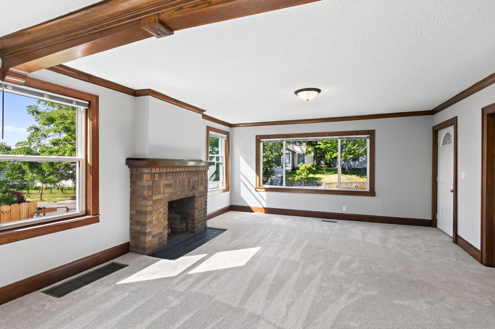 View of Residential at 2346 Ferrant Place, Minneapolis MN 55411, Minneapolis (7 of 41) - Mike Wilen | Minnesota Team Real Estate