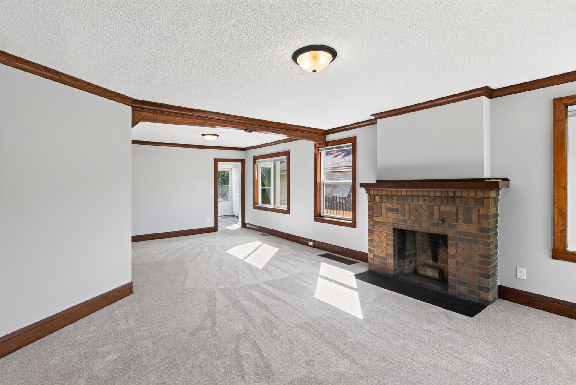 View of Residential at 2346 Ferrant Place, Minneapolis MN 55411, Minneapolis (5 of 41) - Mike Wilen | Minnesota Team Real Estate