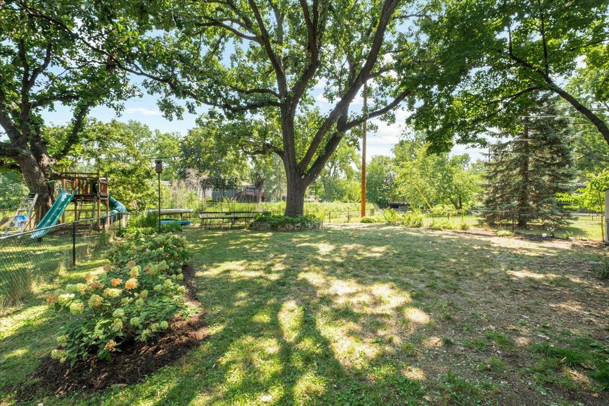 View of Residential at 3341 Decatur Lane, Saint Louis Park MN 55426, Saint Louis Park (32 of 33) - Mike Wilen | Minnesota Team Real Estate