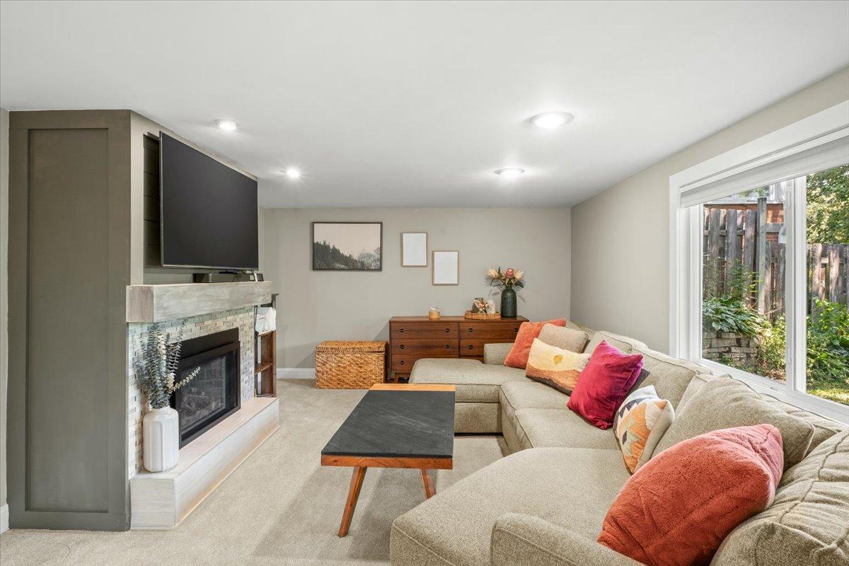 View of Residential at 3341 Decatur Lane, Saint Louis Park MN 55426, Saint Louis Park (25 of 33) - Mike Wilen | Minnesota Team Real Estate