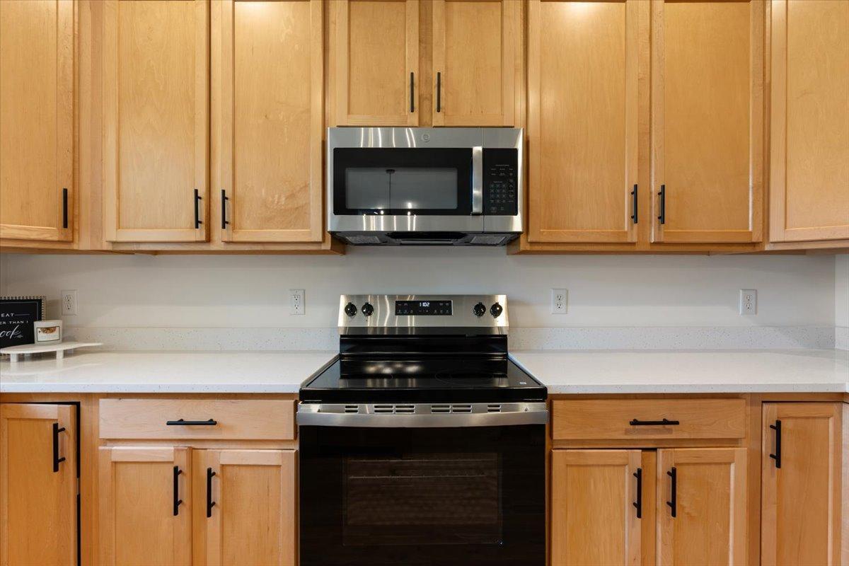 View of Residential at 211 Pine Hollow Drive, Circle Pines MN 55014, Circle Pines (17 of 43) - Mike Wilen | Minnesota Team Real Estate