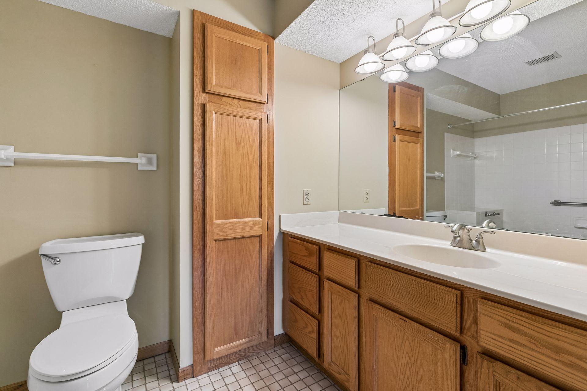 View of Residential at 12526 Parkwood Drive, Burnsville MN 55337, Burnsville (24 of 34) - Mike Wilen | Minnesota Team Real Estate