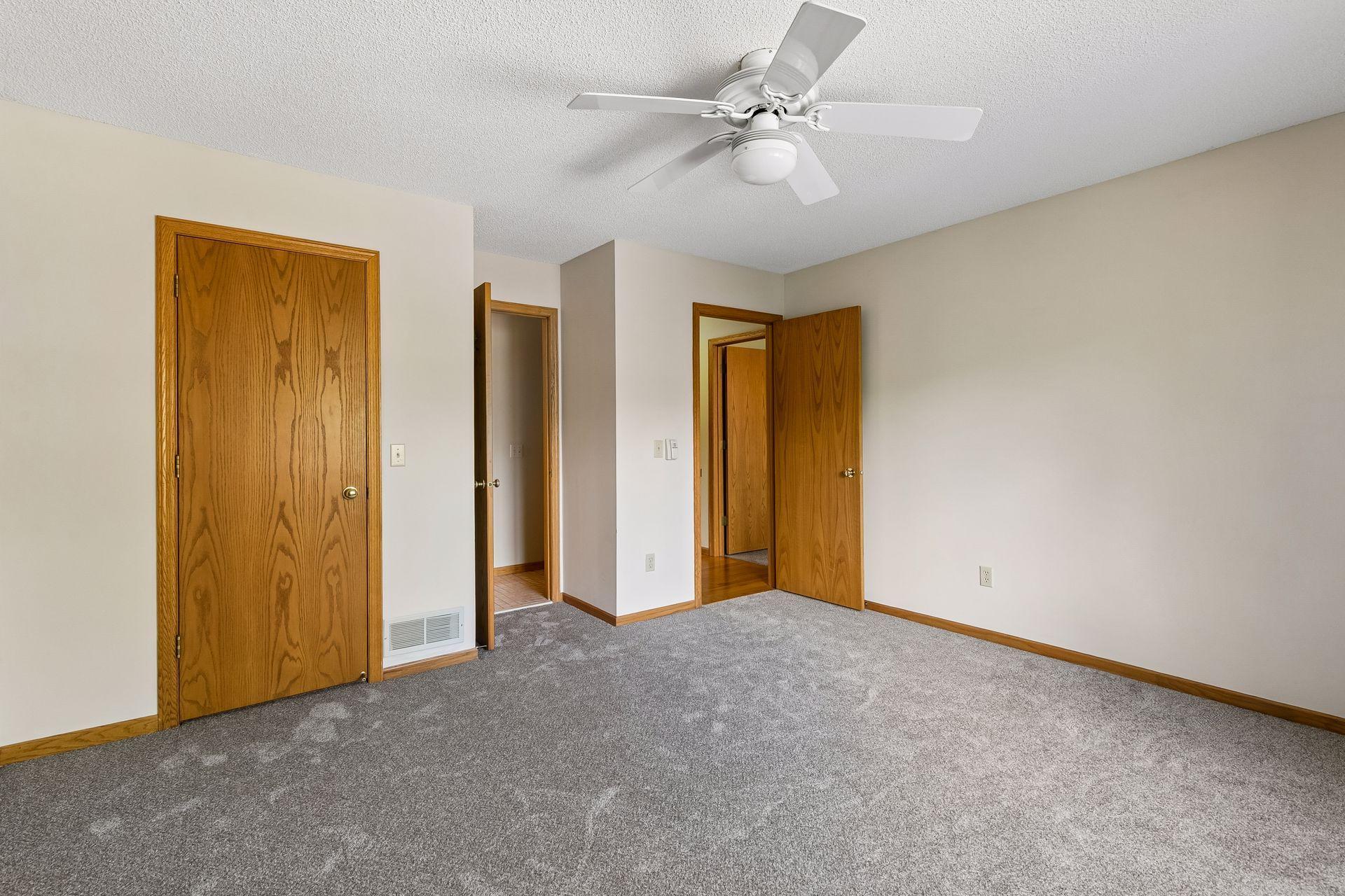 View of Residential at 12526 Parkwood Drive, Burnsville MN 55337, Burnsville (18 of 34) - Mike Wilen | Minnesota Team Real Estate