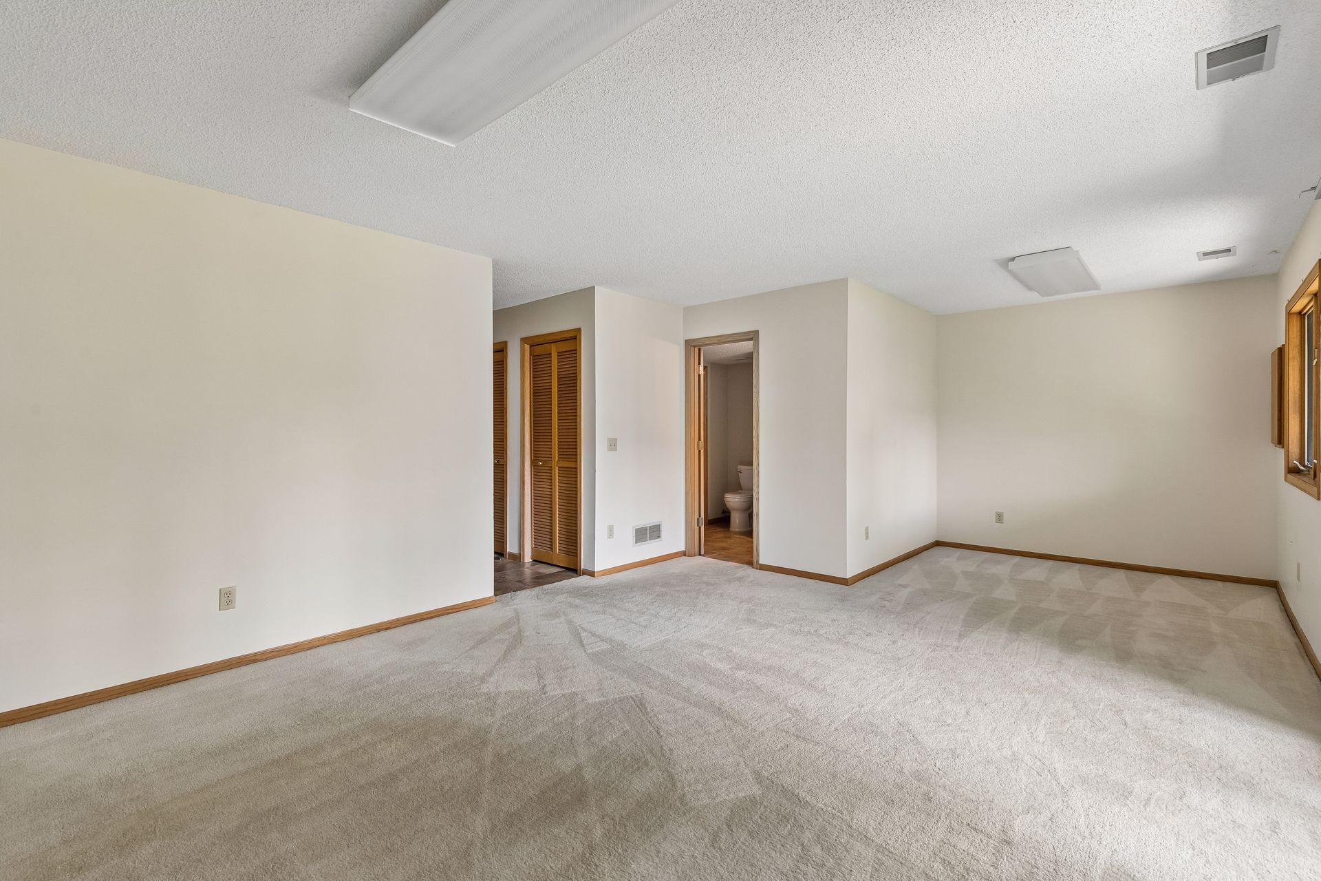 View of Residential at 12526 Parkwood Drive, Burnsville MN 55337, Burnsville (27 of 34) - Mike Wilen | Minnesota Team Real Estate