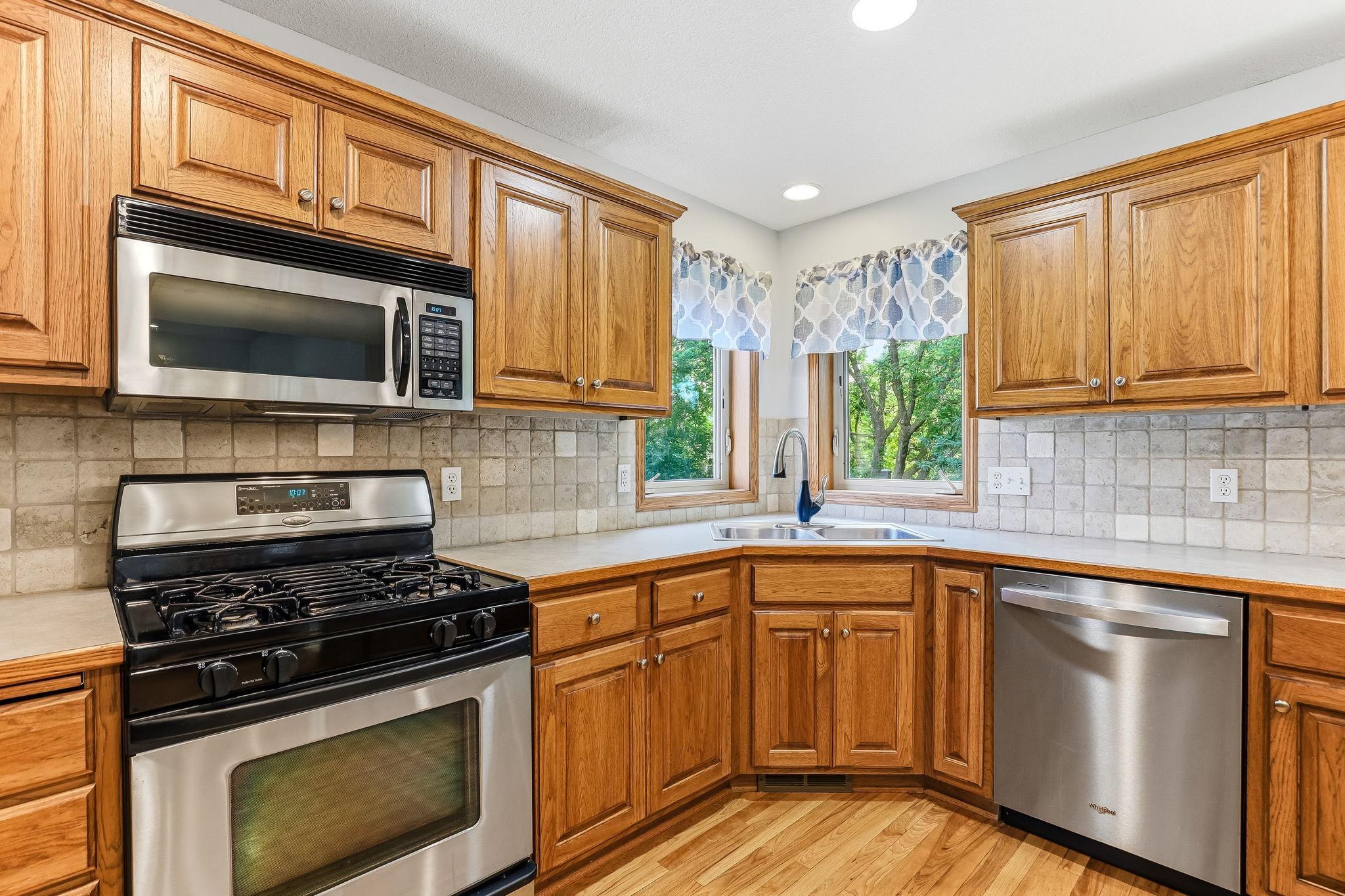View of Residential at 9918 Kiwi Avenue, Brooklyn Park MN 55443, Brooklyn Park (12 of 58) - Mike Wilen | Minnesota Team Real Estate