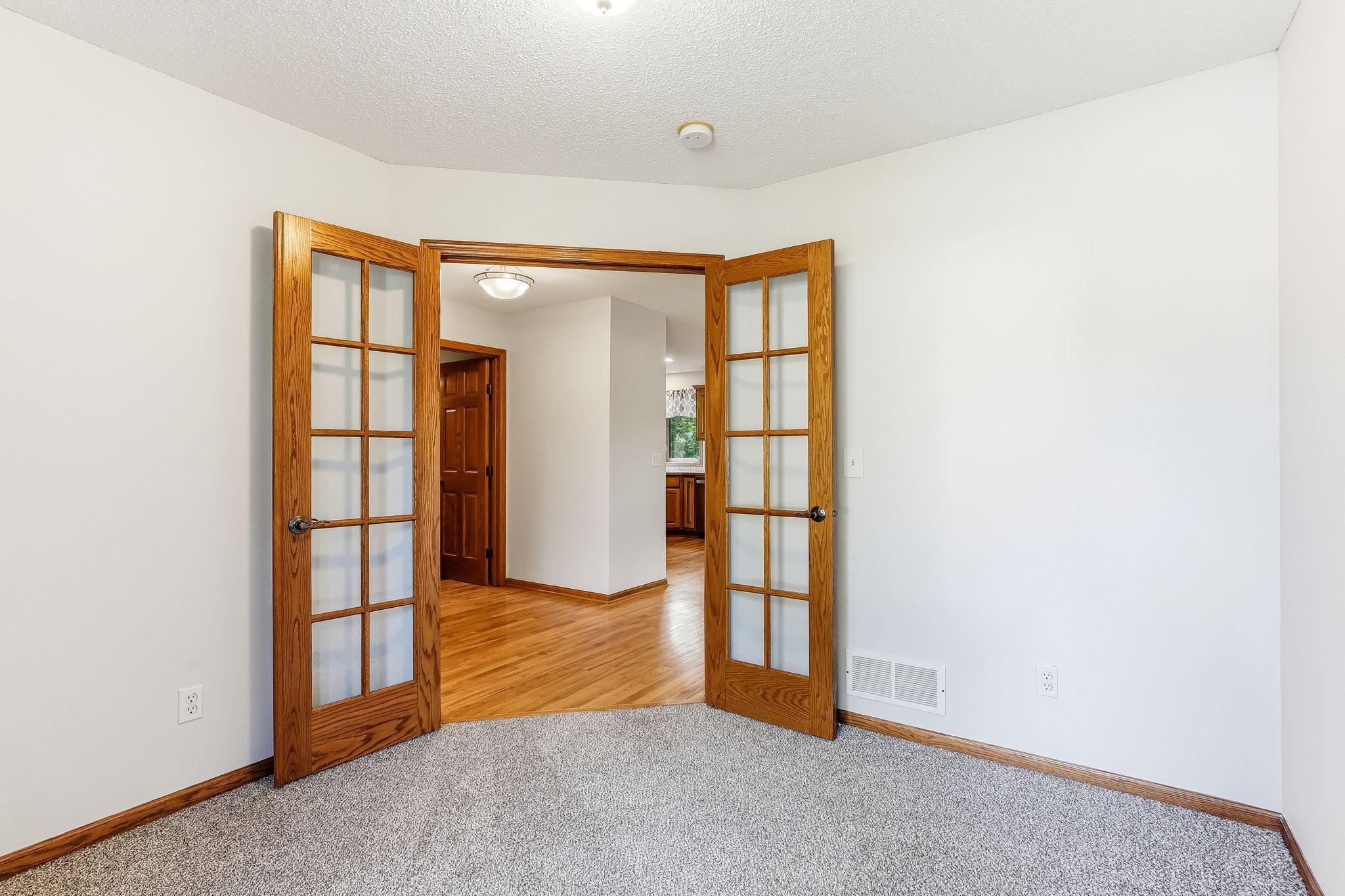 View of Residential at 9918 Kiwi Avenue, Brooklyn Park MN 55443, Brooklyn Park (16 of 58) - Mike Wilen | Minnesota Team Real Estate