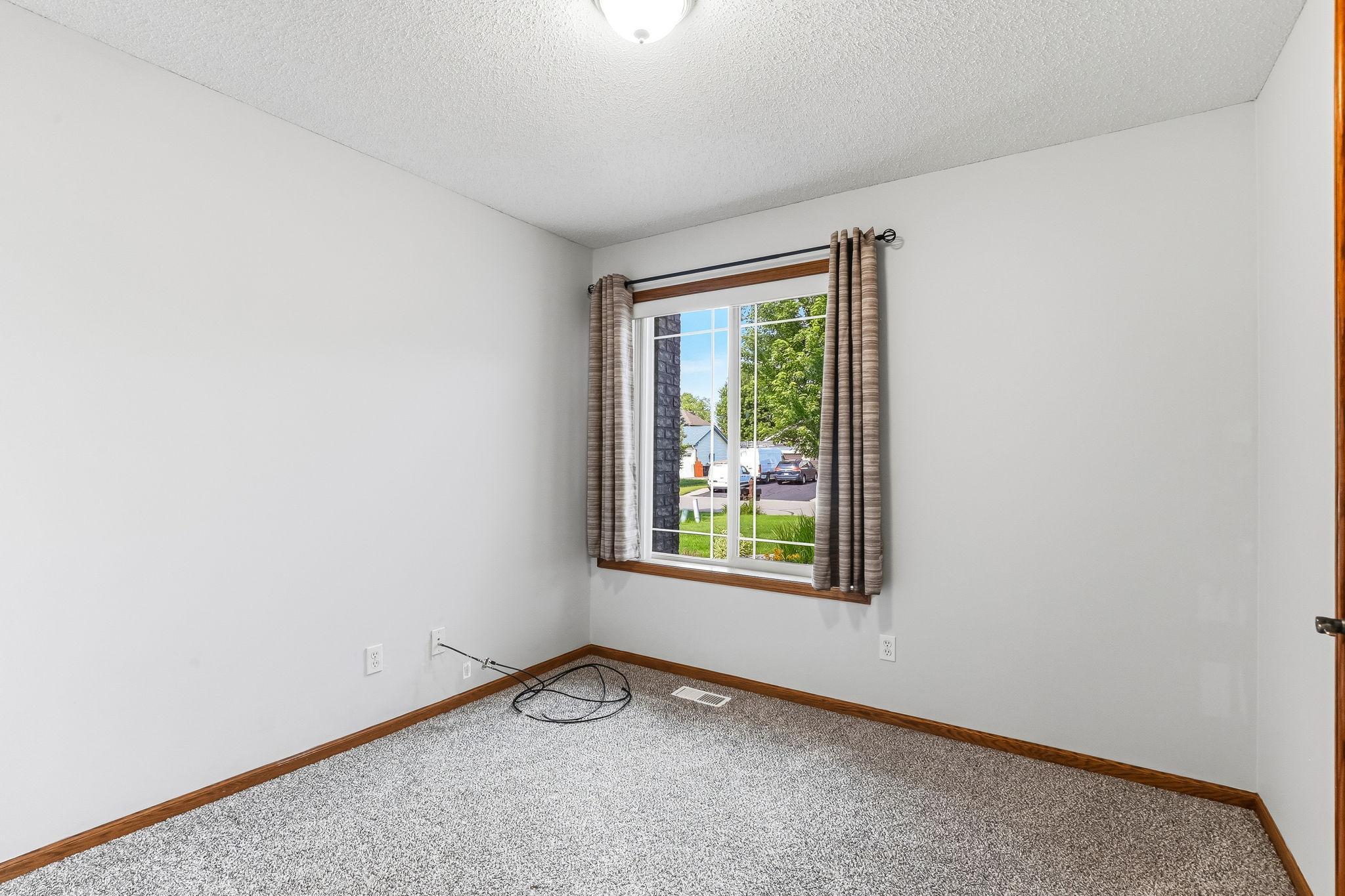 View of Residential at 9918 Kiwi Avenue, Brooklyn Park MN 55443, Brooklyn Park (19 of 58) - Mike Wilen | Minnesota Team Real Estate