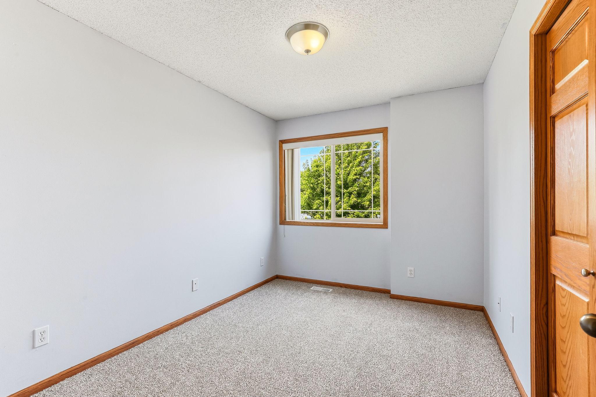 View of Residential at 9918 Kiwi Avenue, Brooklyn Park MN 55443, Brooklyn Park (21 of 58) - Mike Wilen | Minnesota Team Real Estate