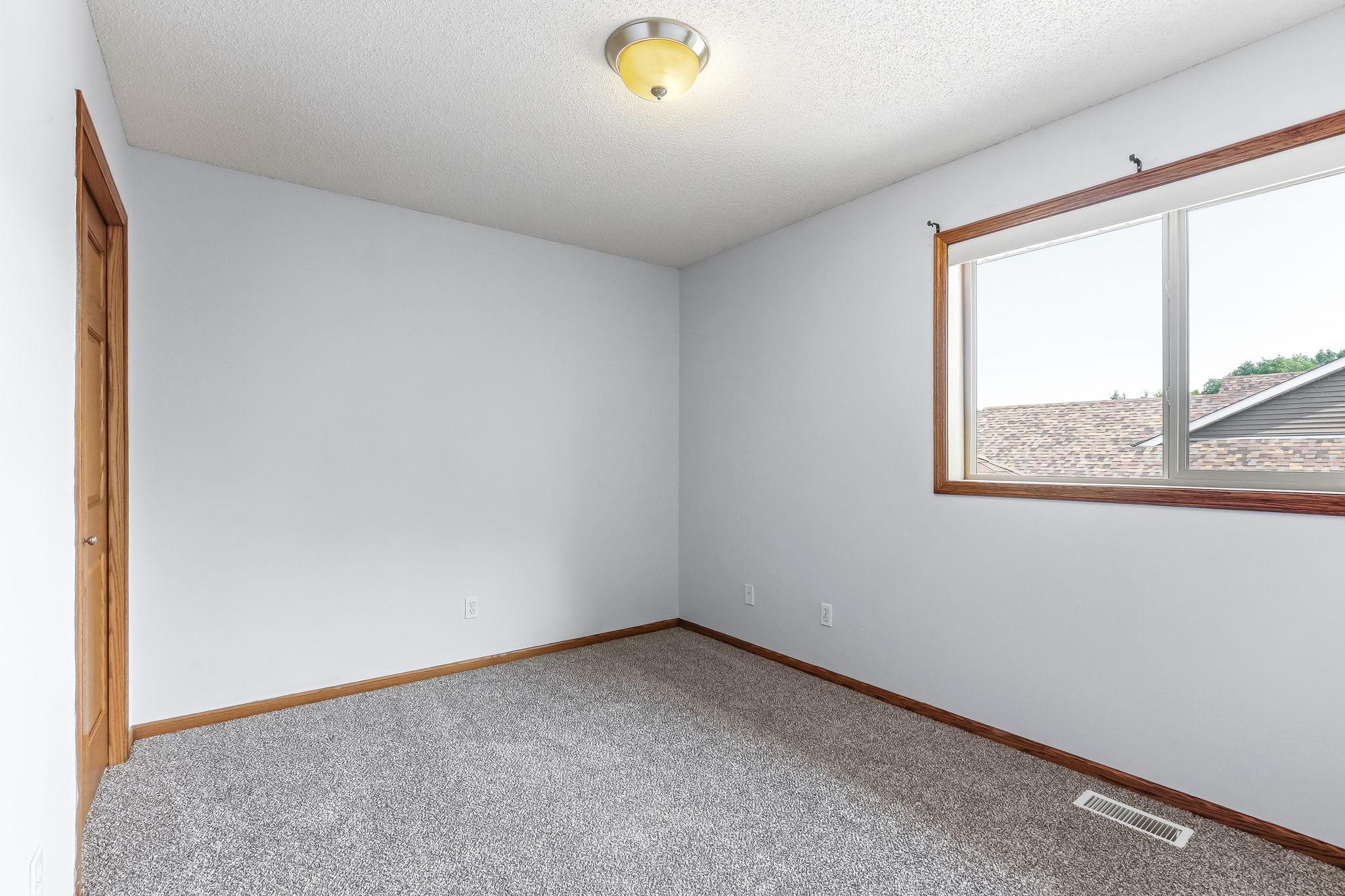 View of Residential at 9918 Kiwi Avenue, Brooklyn Park MN 55443, Brooklyn Park (23 of 58) - Mike Wilen | Minnesota Team Real Estate