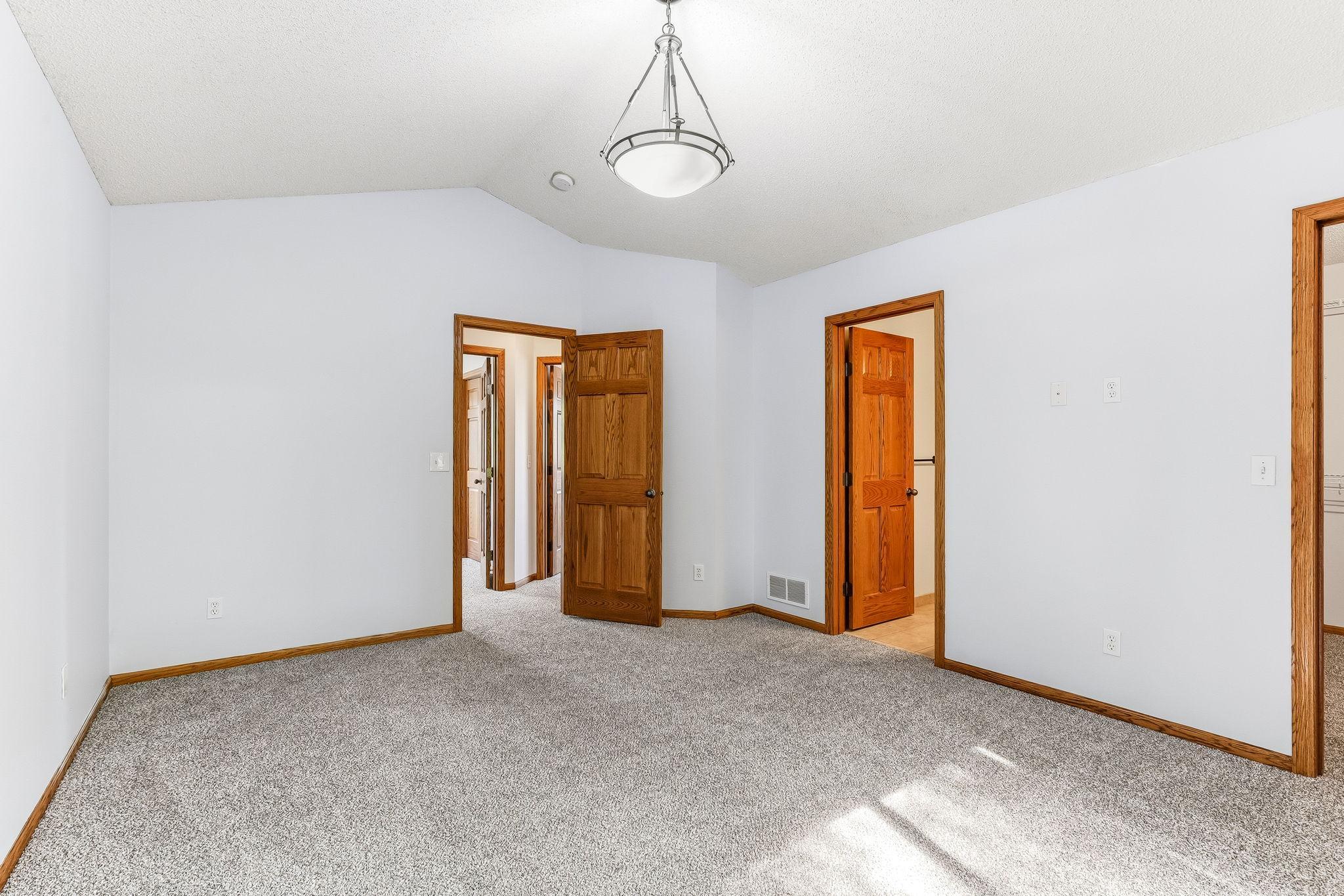 View of Residential at 9918 Kiwi Avenue, Brooklyn Park MN 55443, Brooklyn Park (28 of 58) - Mike Wilen | Minnesota Team Real Estate