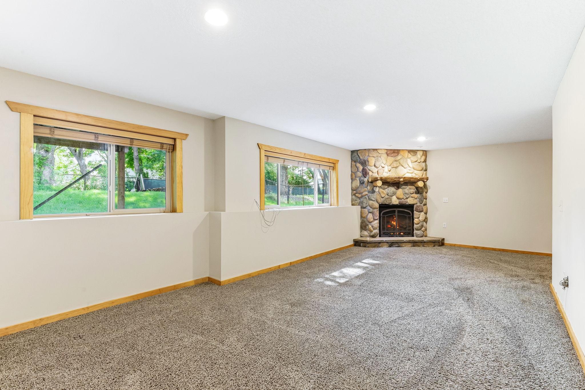 View of Residential at 9918 Kiwi Avenue, Brooklyn Park MN 55443, Brooklyn Park (37 of 58) - Mike Wilen | Minnesota Team Real Estate