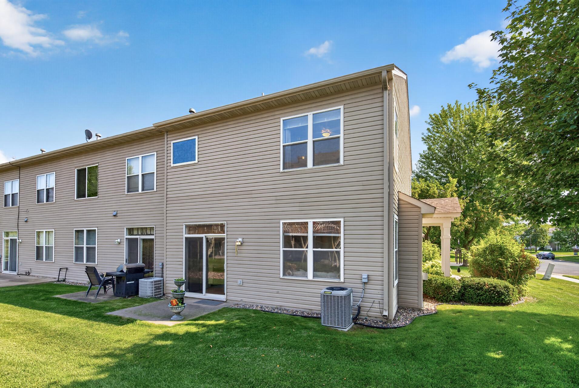 View of Residential at 5100 Holly Lane #1801, Plymouth MN 55446, Plymouth (27 of 28) - Mike Wilen | Minnesota Team Real Estate