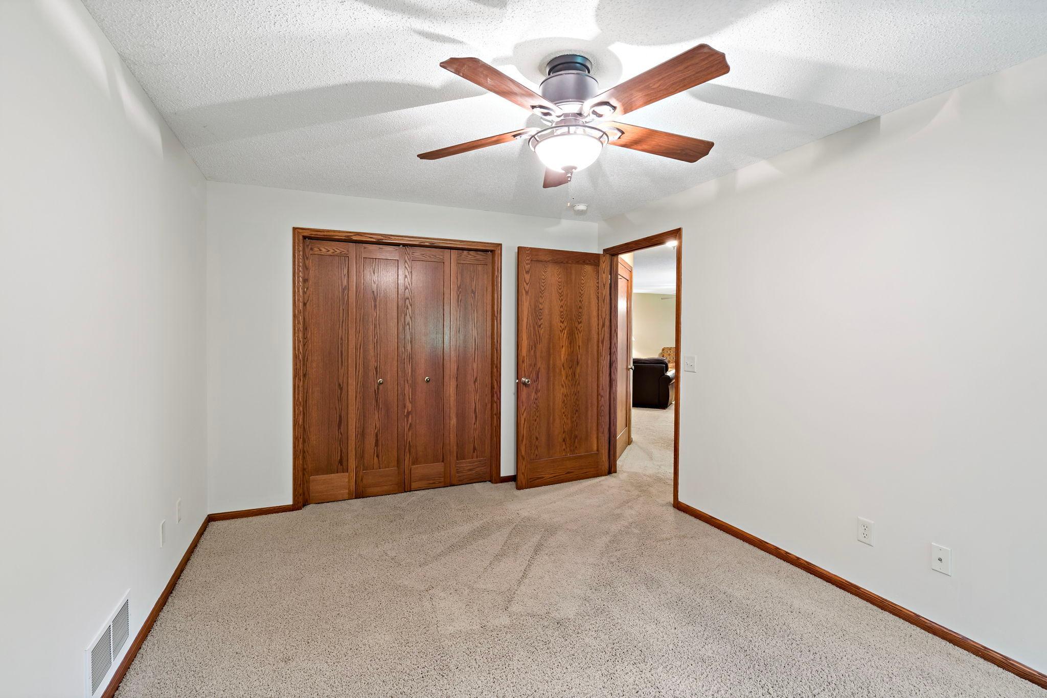 View of Residential at 1371 Holly Avenue, Oakdale MN 55128, Oakdale (33 of 42) - Mike Wilen | Minnesota Team Real Estate