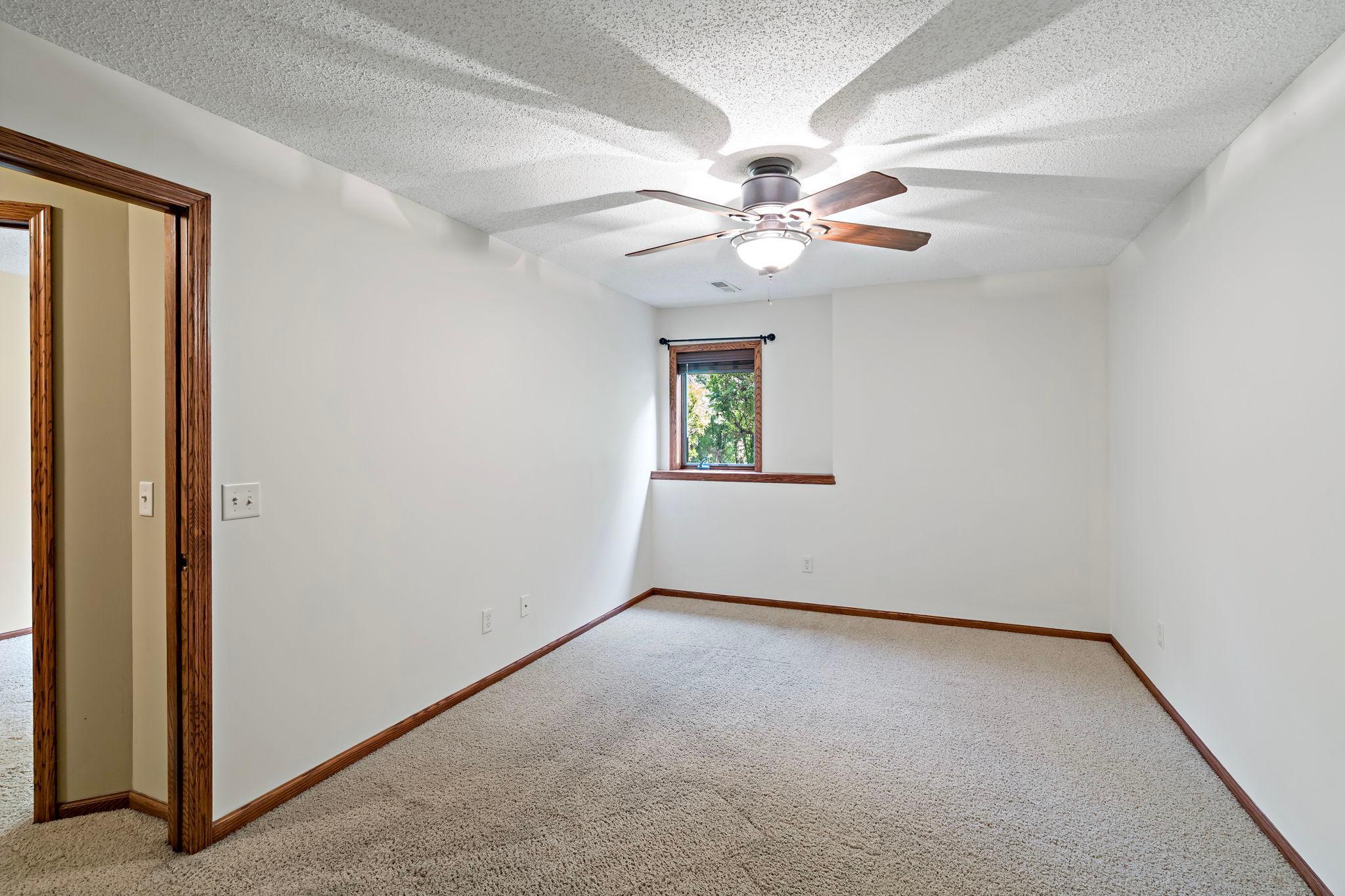 View of Residential at 1371 Holly Avenue, Oakdale MN 55128, Oakdale (32 of 42) - Mike Wilen | Minnesota Team Real Estate