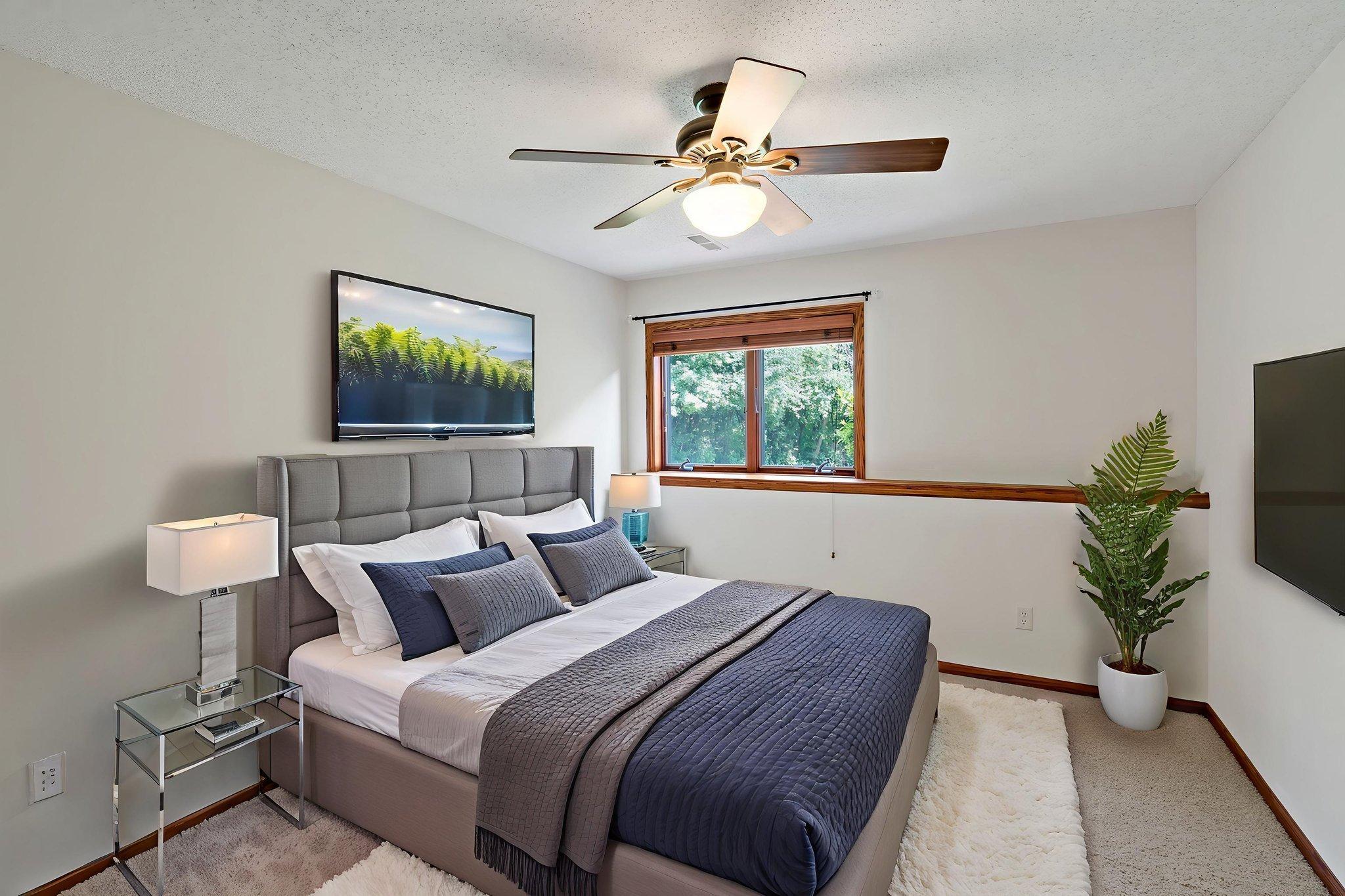 View of Residential at 1371 Holly Avenue, Oakdale MN 55128, Oakdale (29 of 42) - Mike Wilen | Minnesota Team Real Estate