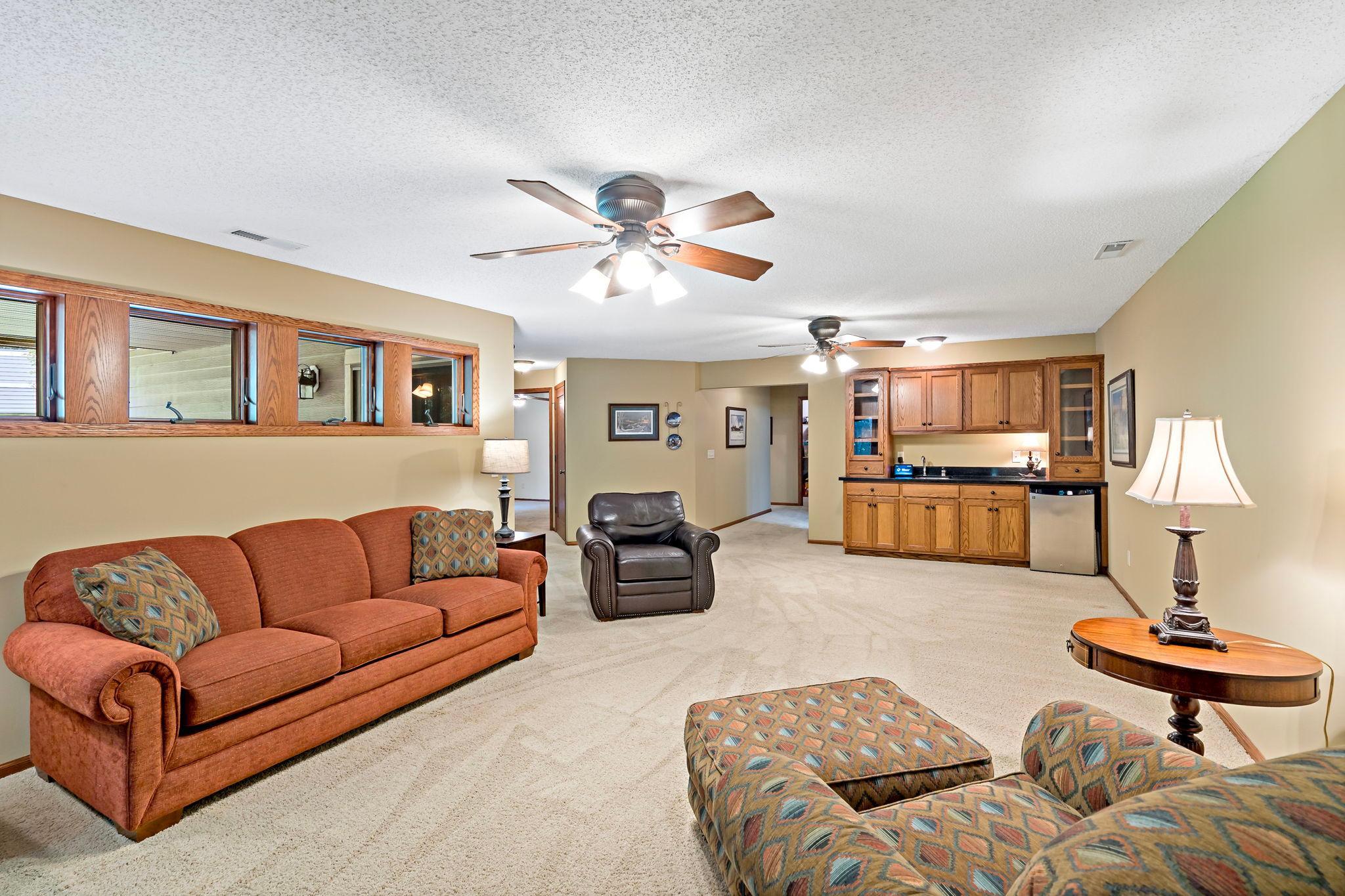 View of Residential at 1371 Holly Avenue, Oakdale MN 55128, Oakdale (26 of 42) - Mike Wilen | Minnesota Team Real Estate