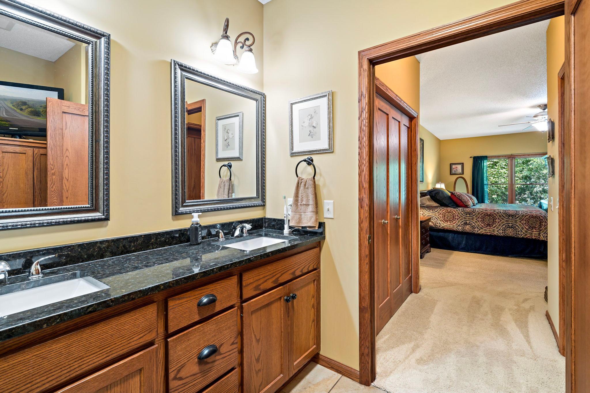View of Residential at 1371 Holly Avenue, Oakdale MN 55128, Oakdale (18 of 42) - Mike Wilen | Minnesota Team Real Estate