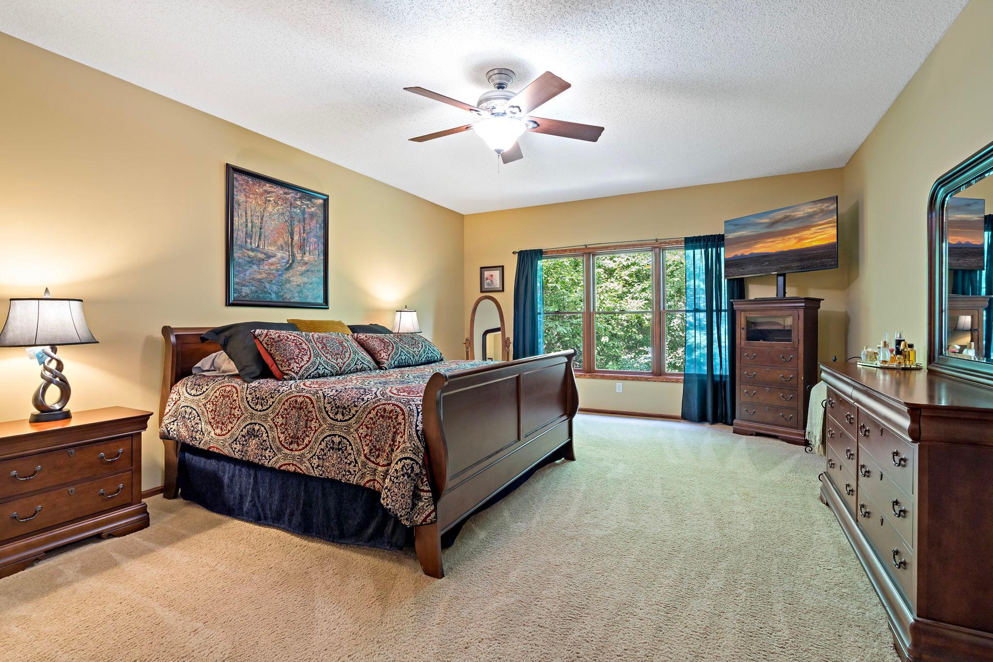 View of Residential at 1371 Holly Avenue, Oakdale MN 55128, Oakdale (16 of 42) - Mike Wilen | Minnesota Team Real Estate