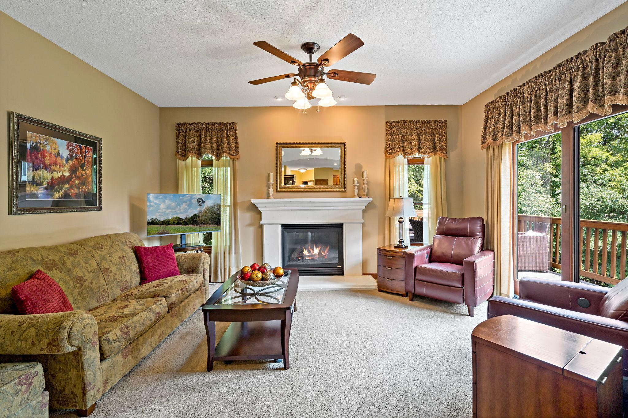 View of Residential at 1371 Holly Avenue, Oakdale MN 55128, Oakdale (13 of 42) - Mike Wilen | Minnesota Team Real Estate