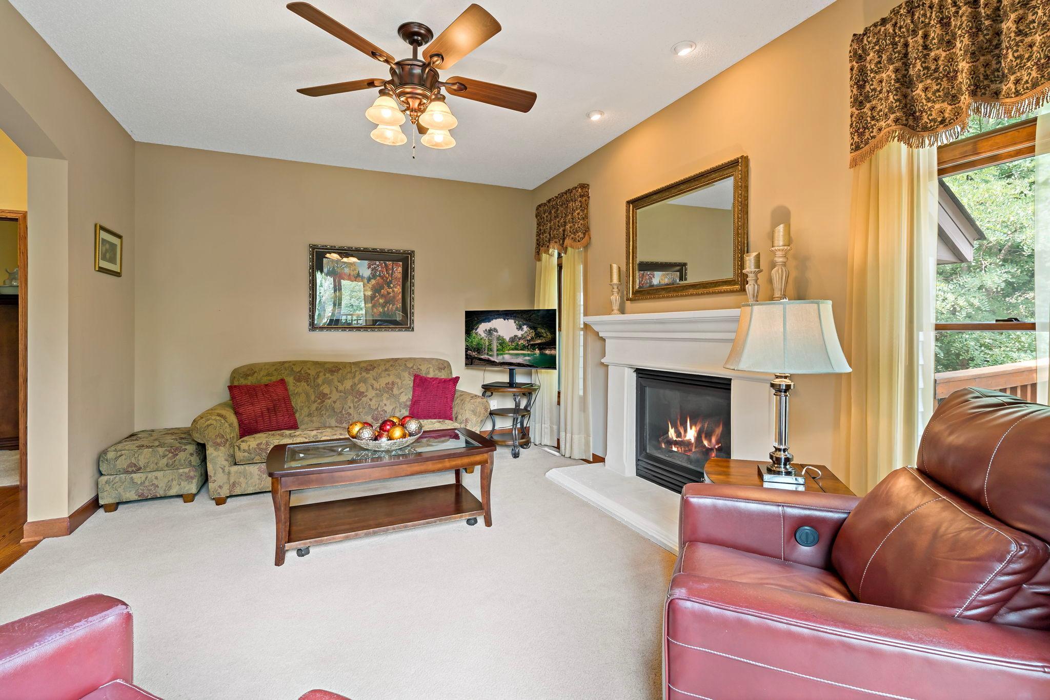 View of Residential at 1371 Holly Avenue, Oakdale MN 55128, Oakdale (14 of 42) - Mike Wilen | Minnesota Team Real Estate