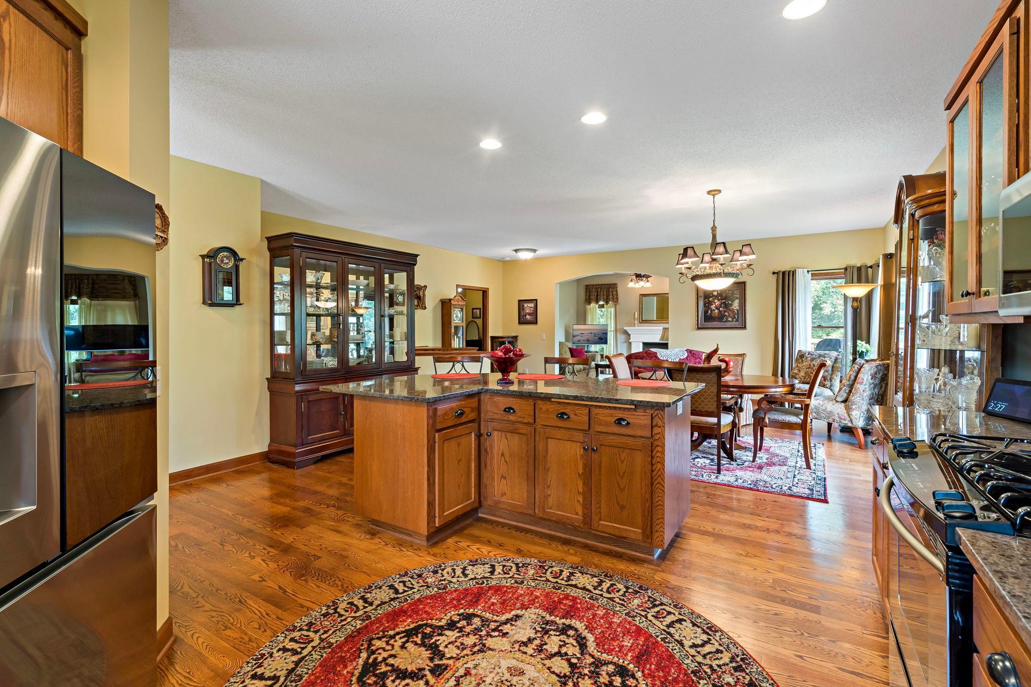 View of Residential at 1371 Holly Avenue, Oakdale MN 55128, Oakdale (9 of 42) - Mike Wilen | Minnesota Team Real Estate
