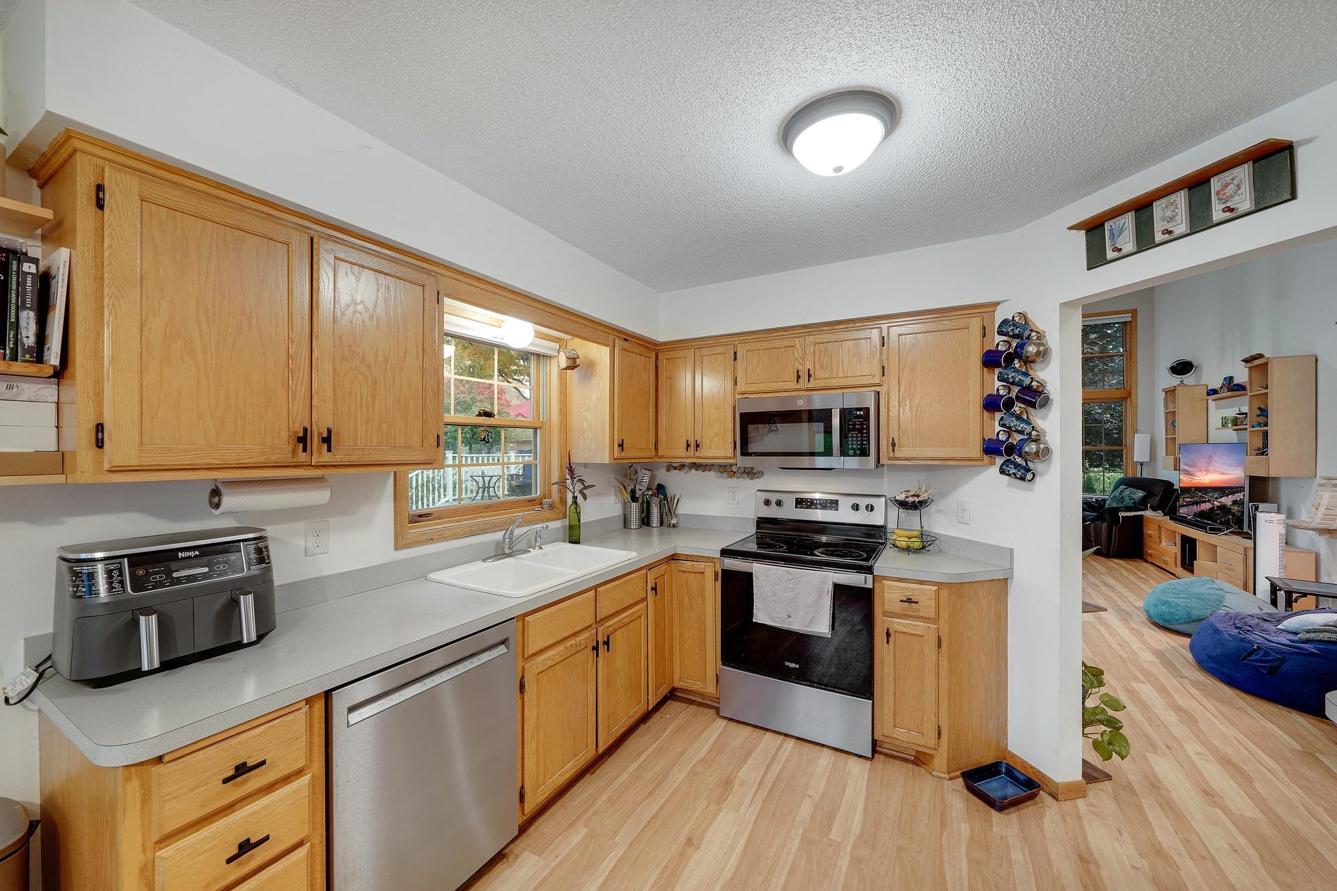 View of Residential at 8544 Sycamore Lane, Maple Grove MN 55369, Maple Grove (12 of 46) - Mike Wilen | Minnesota Team Real Estate