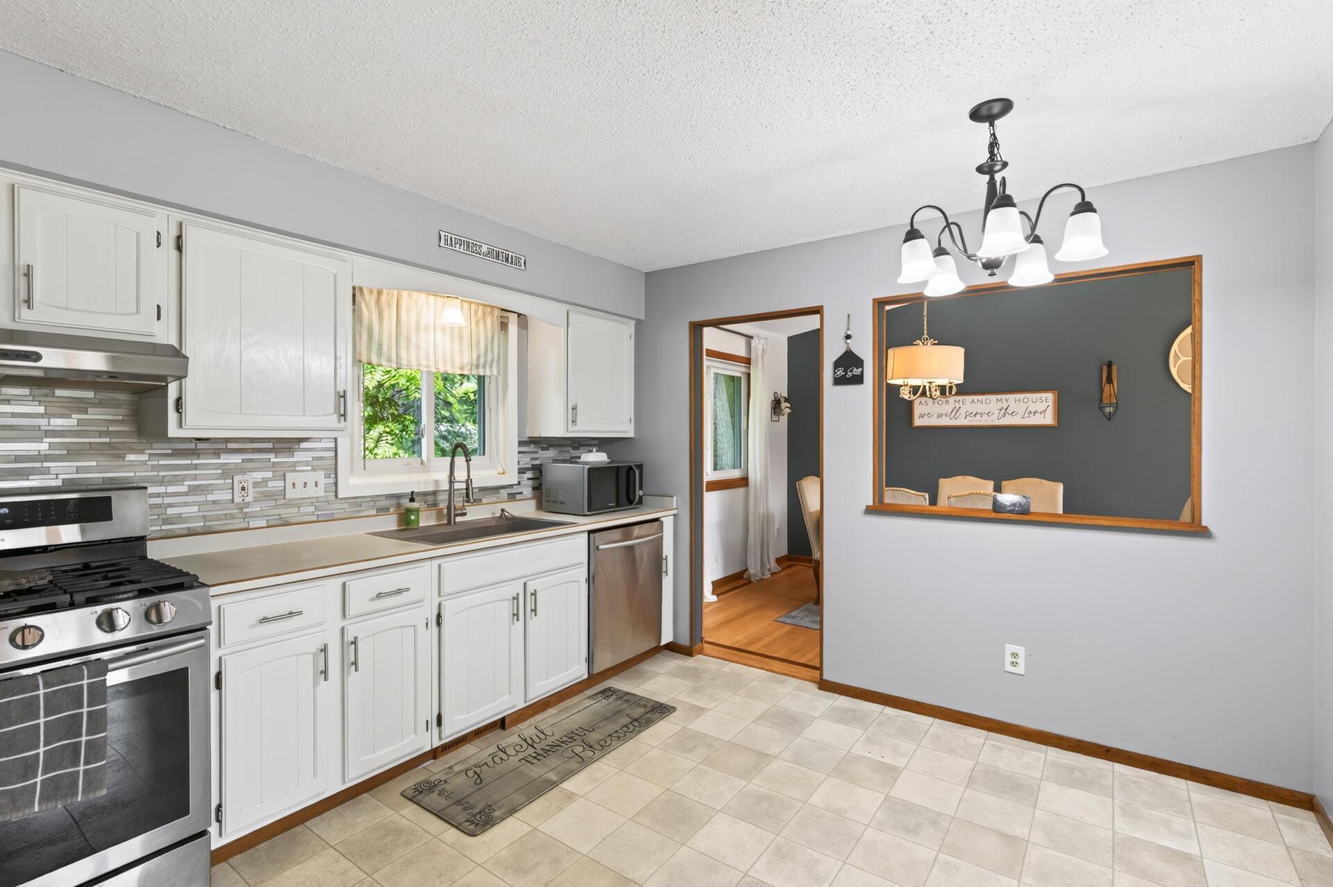 View of Residential at 9844 Butternut Street, Coon Rapids MN 55448, Coon Rapids (18 of 42) - Mike Wilen | Minnesota Team Real Estate