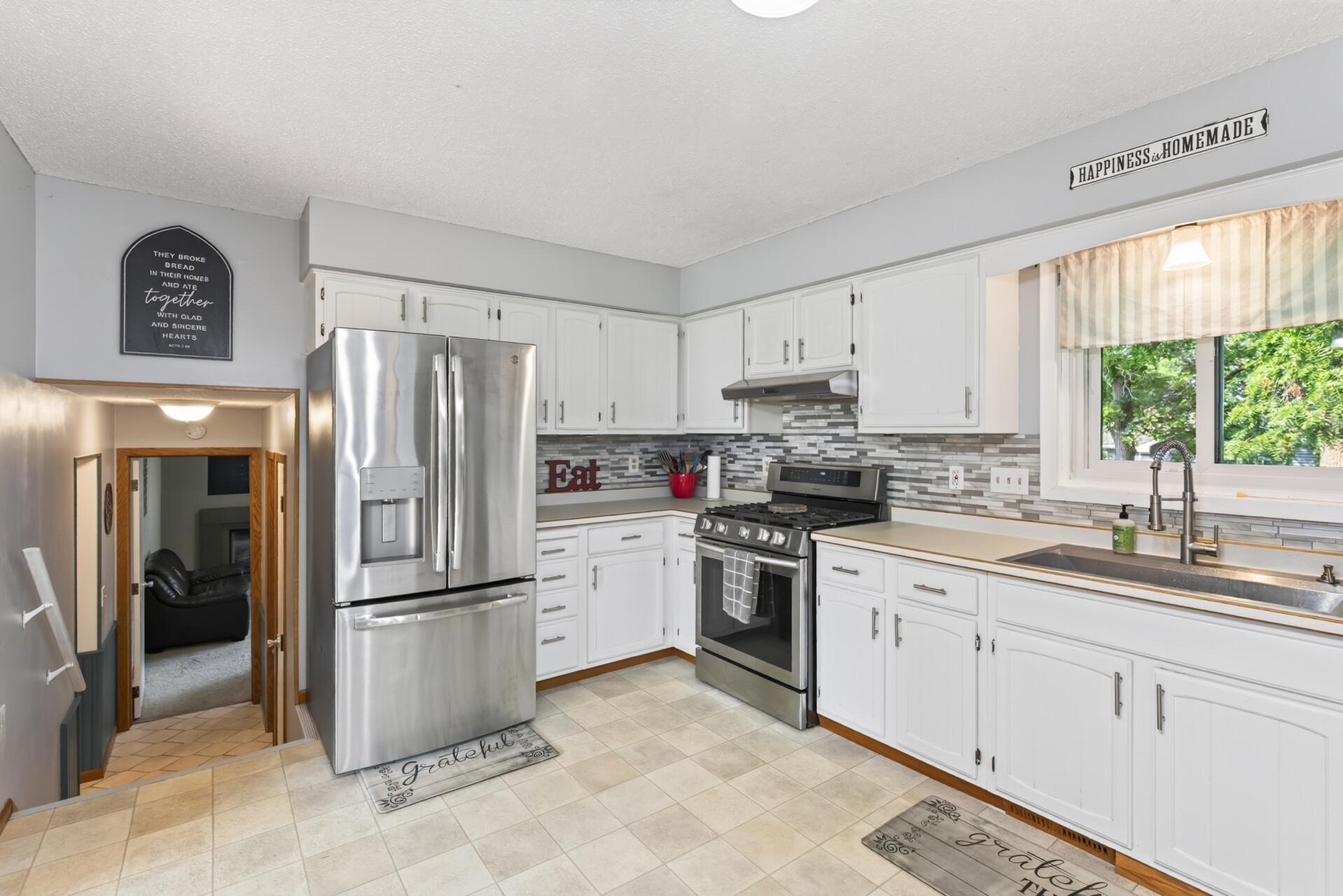 View of Residential at 9844 Butternut Street, Coon Rapids MN 55448, Coon Rapids (16 of 42) - Mike Wilen | Minnesota Team Real Estate