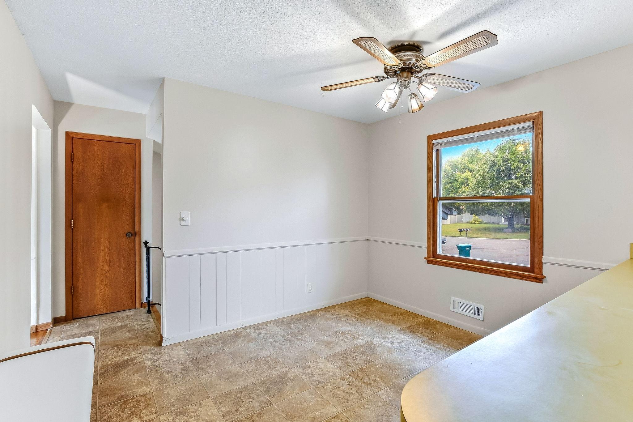 View of Residential at 13949 Gauntlet Court, Apple Valley MN 55124, Apple Valley (15 of 48) - Mike Wilen | Minnesota Team Real Estate