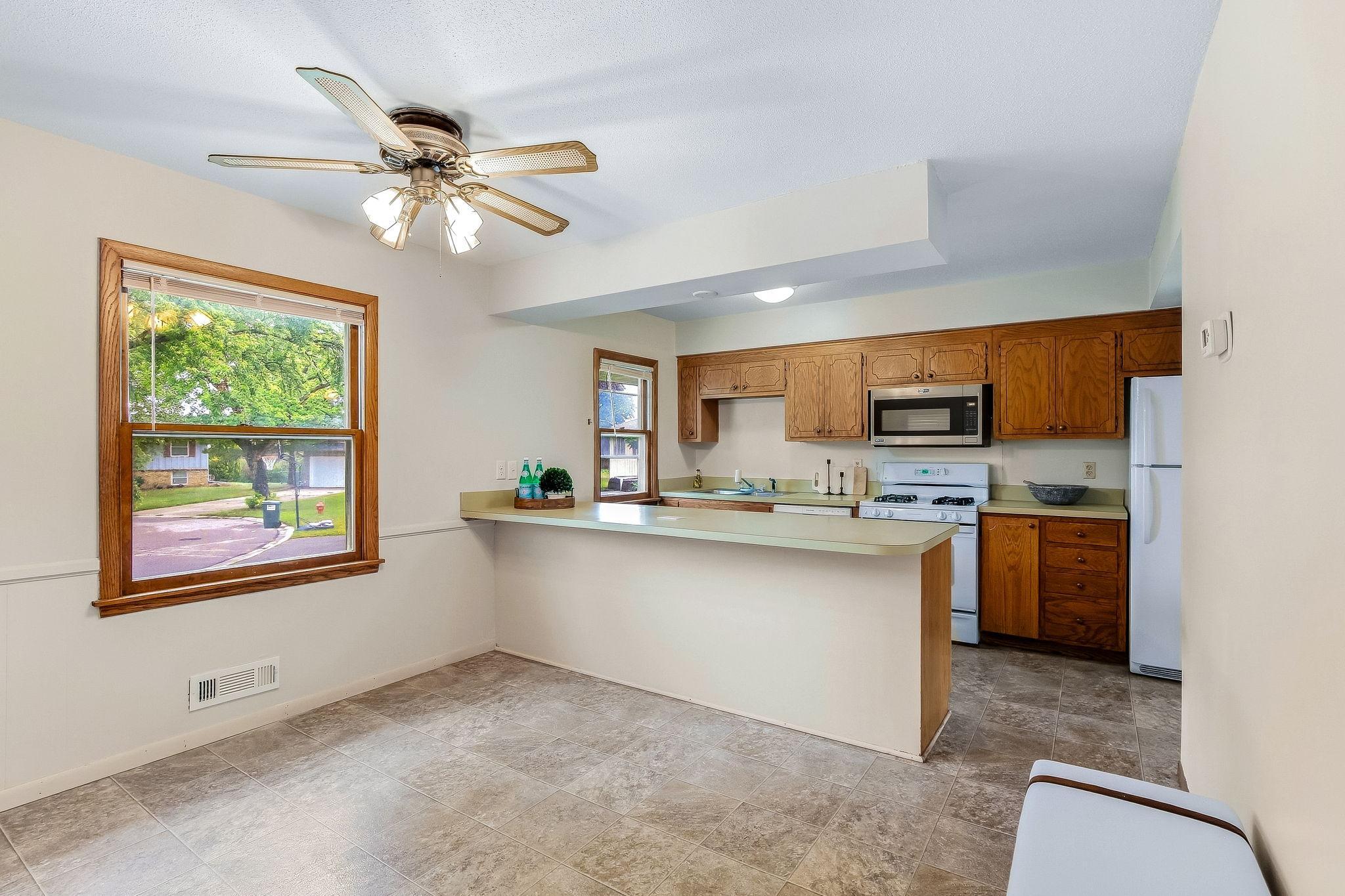 View of Residential at 13949 Gauntlet Court, Apple Valley MN 55124, Apple Valley (10 of 48) - Mike Wilen | Minnesota Team Real Estate