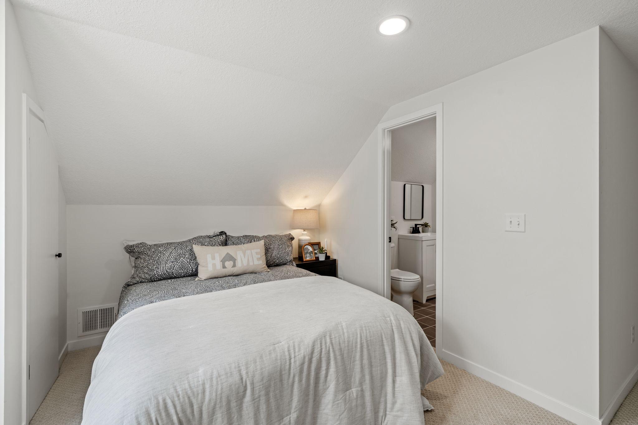 View of Residential at 5449 30th Avenue, Minneapolis MN 55417, Minneapolis (23 of 47) - Mike Wilen | Minnesota Team Real Estate
