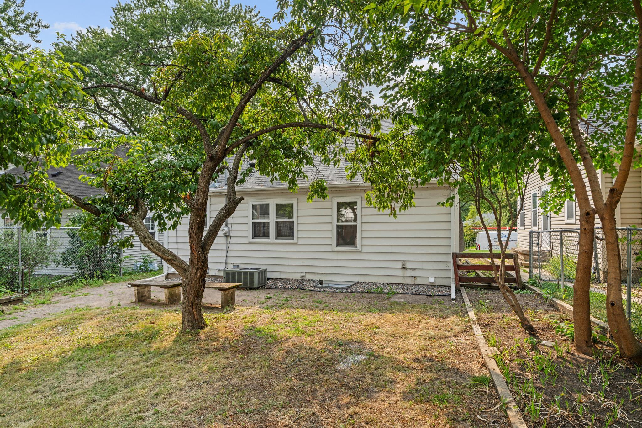 View of Residential at 5449 30th Avenue, Minneapolis MN 55417, Minneapolis (41 of 47) - Mike Wilen | Minnesota Team Real Estate