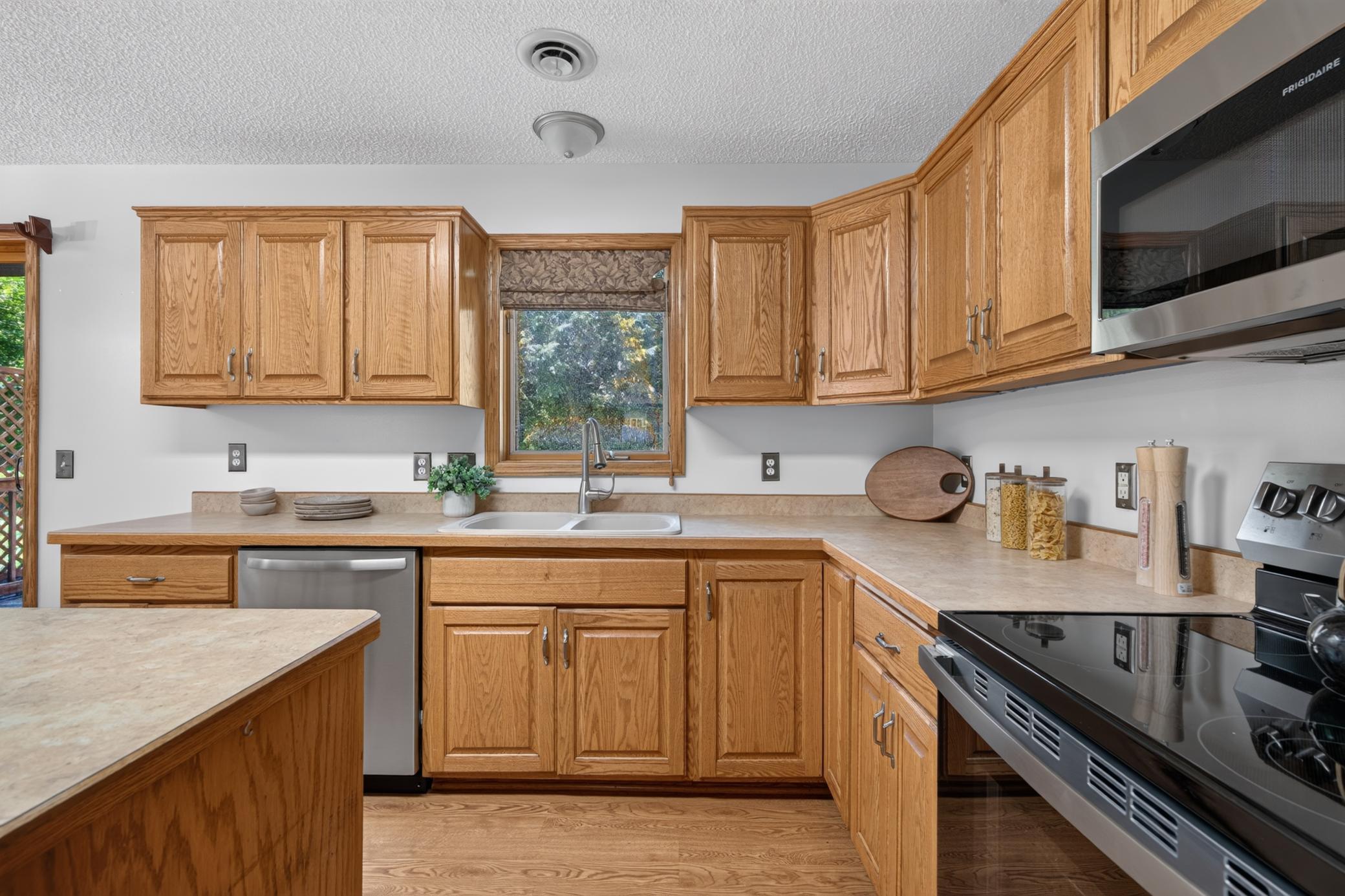 View of Residential at 10288 Kali Avenue, Albertville MN 55301, Albertville (22 of 40) - Mike Wilen | Minnesota Team Real Estate
