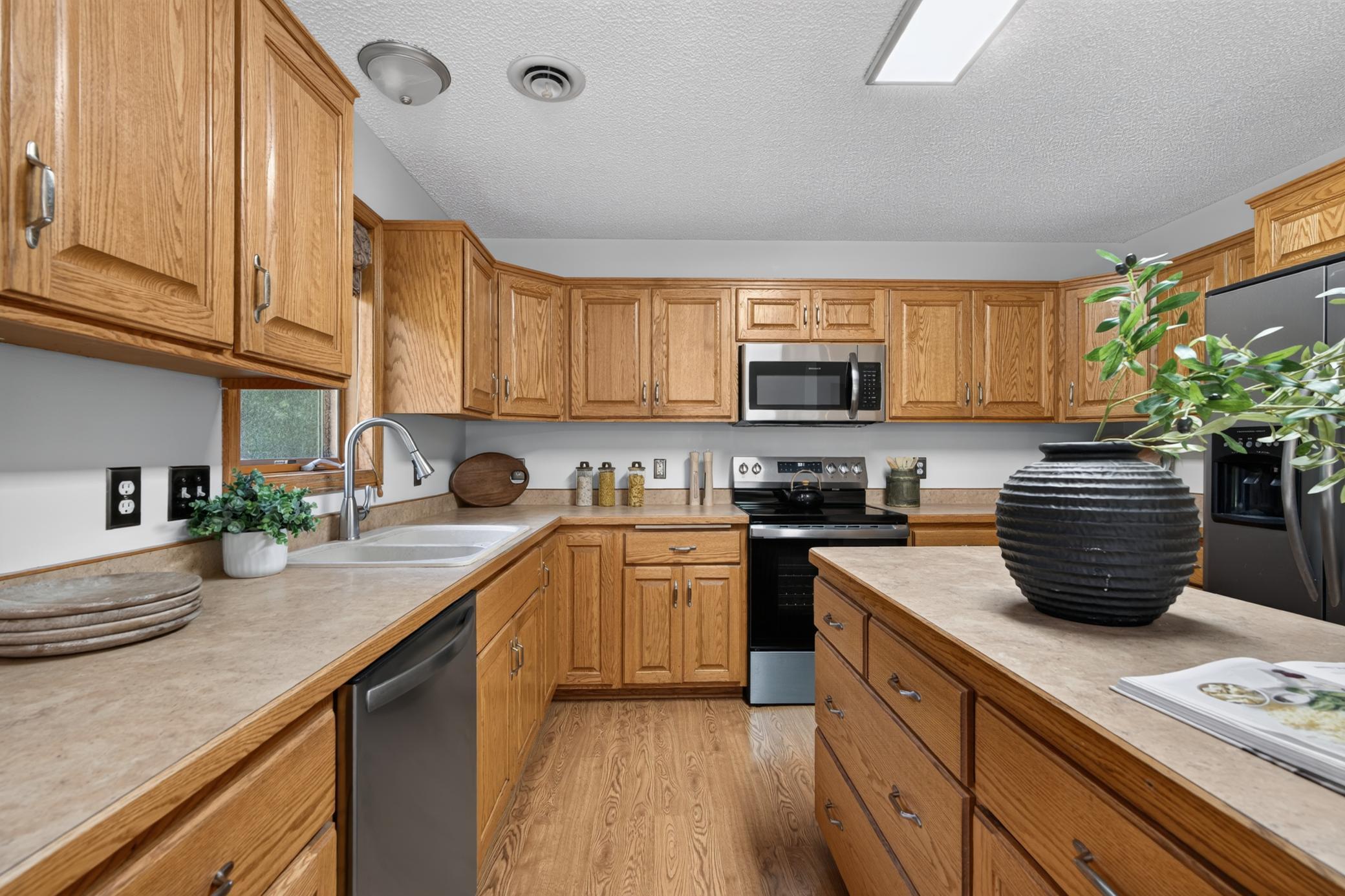 View of Residential at 10288 Kali Avenue, Albertville MN 55301, Albertville (23 of 40) - Mike Wilen | Minnesota Team Real Estate