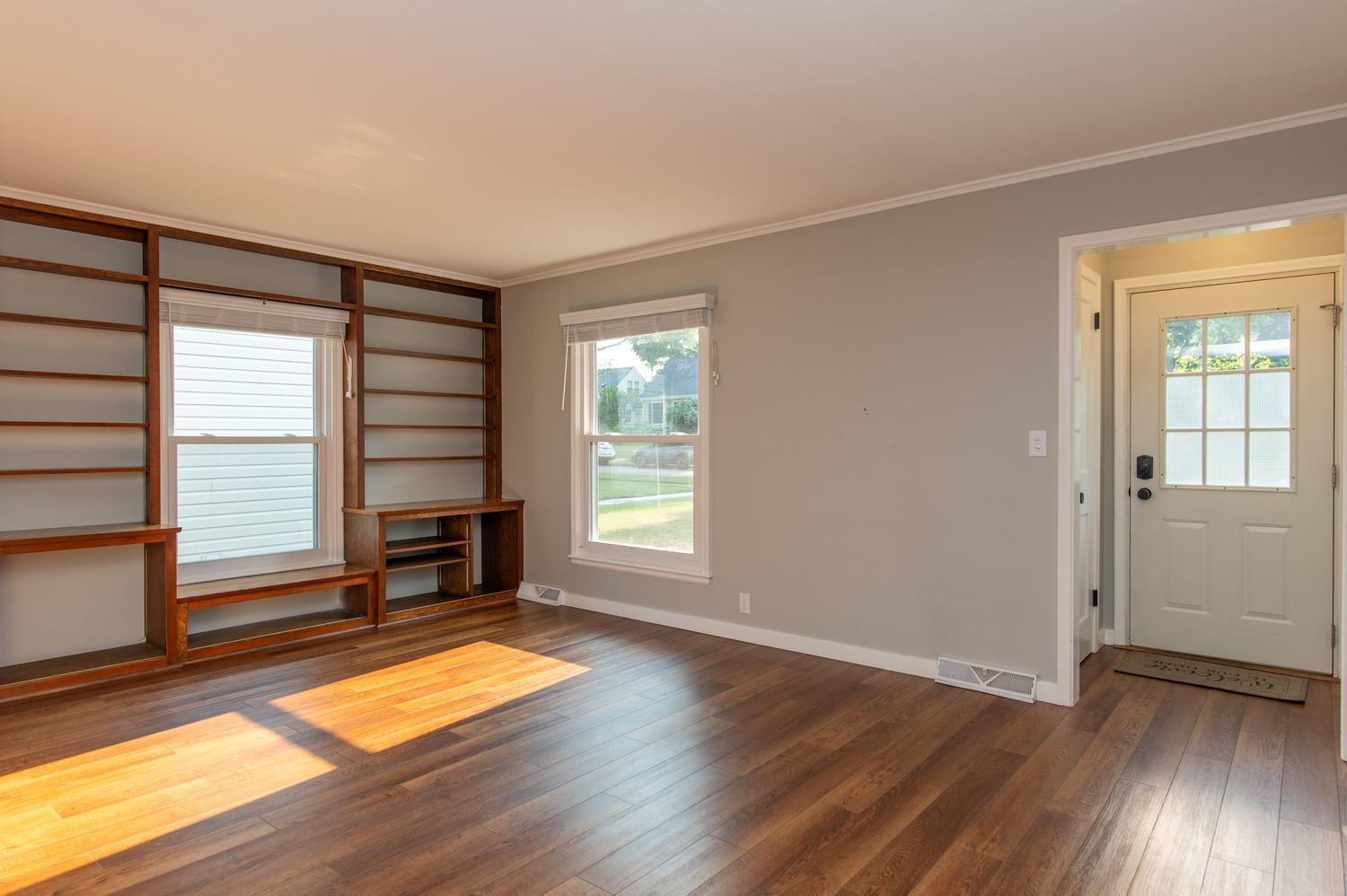 View of Residential at 2821 Edgewood Avenue, Saint Louis Park MN 55426, Saint Louis Park (6 of 32) - Mike Wilen | Minnesota Team Real Estate