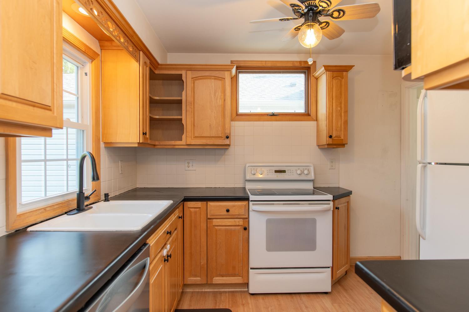 View of Residential at 2821 Edgewood Avenue, Saint Louis Park MN 55426, Saint Louis Park (15 of 32) - Mike Wilen | Minnesota Team Real Estate