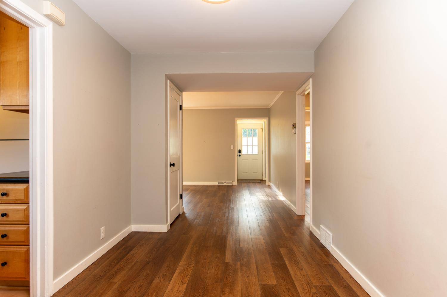 View of Residential at 2821 Edgewood Avenue, Saint Louis Park MN 55426, Saint Louis Park (10 of 32) - Mike Wilen | Minnesota Team Real Estate