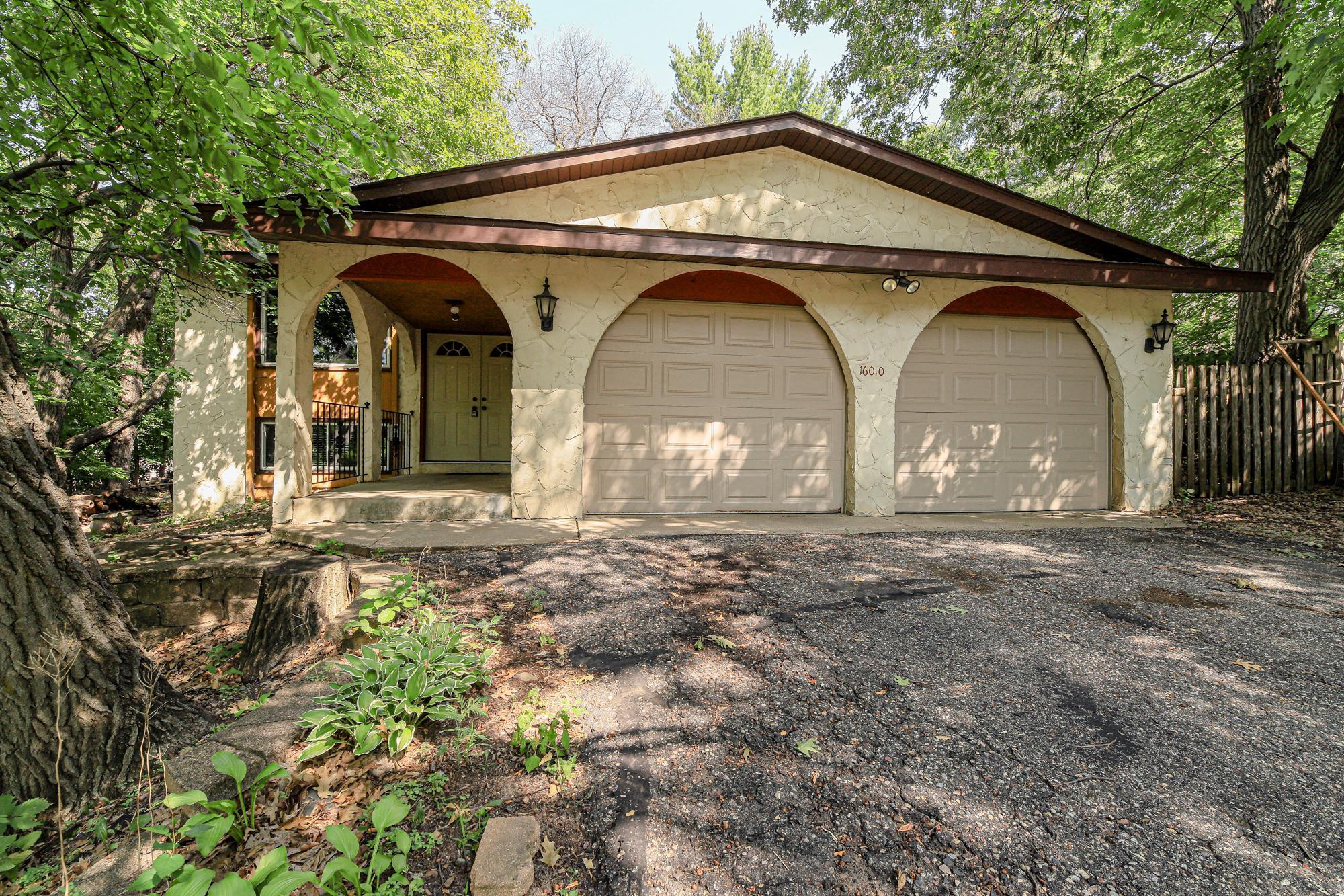 View of Residential at 16010 Oak Shore Drive, Lakeville MN 55044, Lakeville (45 of 49) - Mike Wilen | Minnesota Team Real Estate