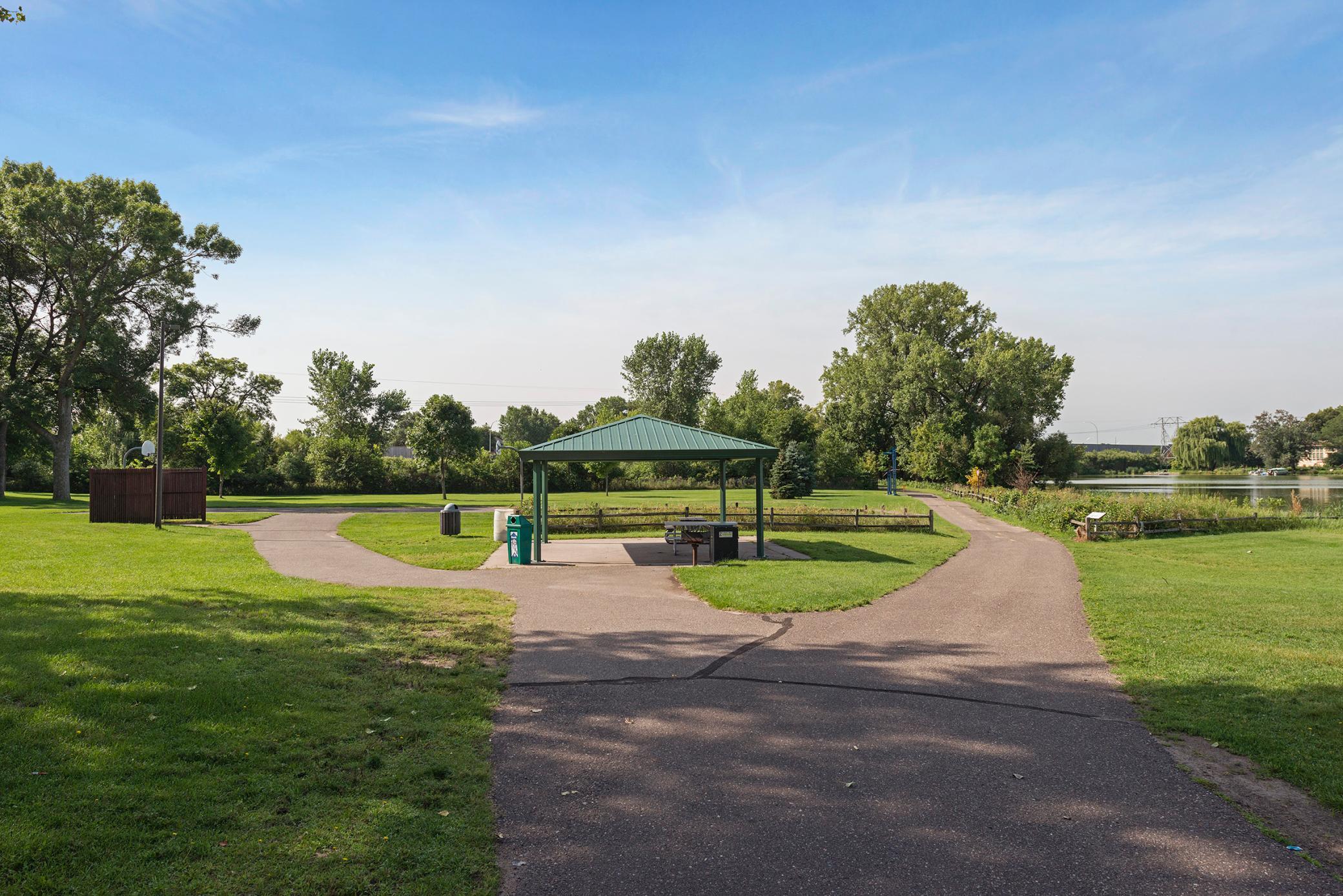 View of Residential at 5737 Northport Drive, Brooklyn Center MN 55429, Brooklyn Center (40 of 50) - Mike Wilen | Minnesota Team Real Estate