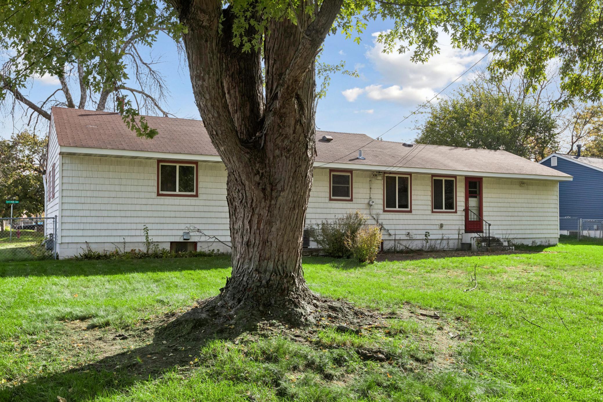 View of Residential at 5737 Northport Drive, Brooklyn Center MN 55429, Brooklyn Center (32 of 50) - Mike Wilen | Minnesota Team Real Estate