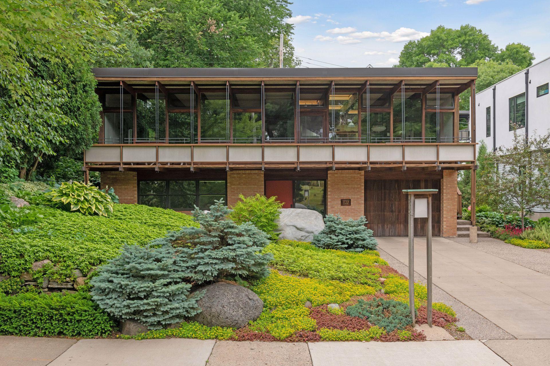 View of Residential at 1722 Oliver Avenue, Minneapolis MN 55405, Minneapolis (52 of 61) - Mike Wilen | Minnesota Team Real Estate
