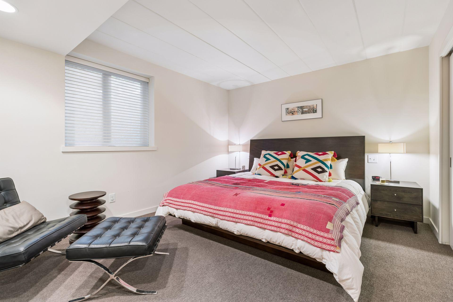 View of Residential at 1722 Oliver Avenue, Minneapolis MN 55405, Minneapolis (50 of 61) - Mike Wilen | Minnesota Team Real Estate