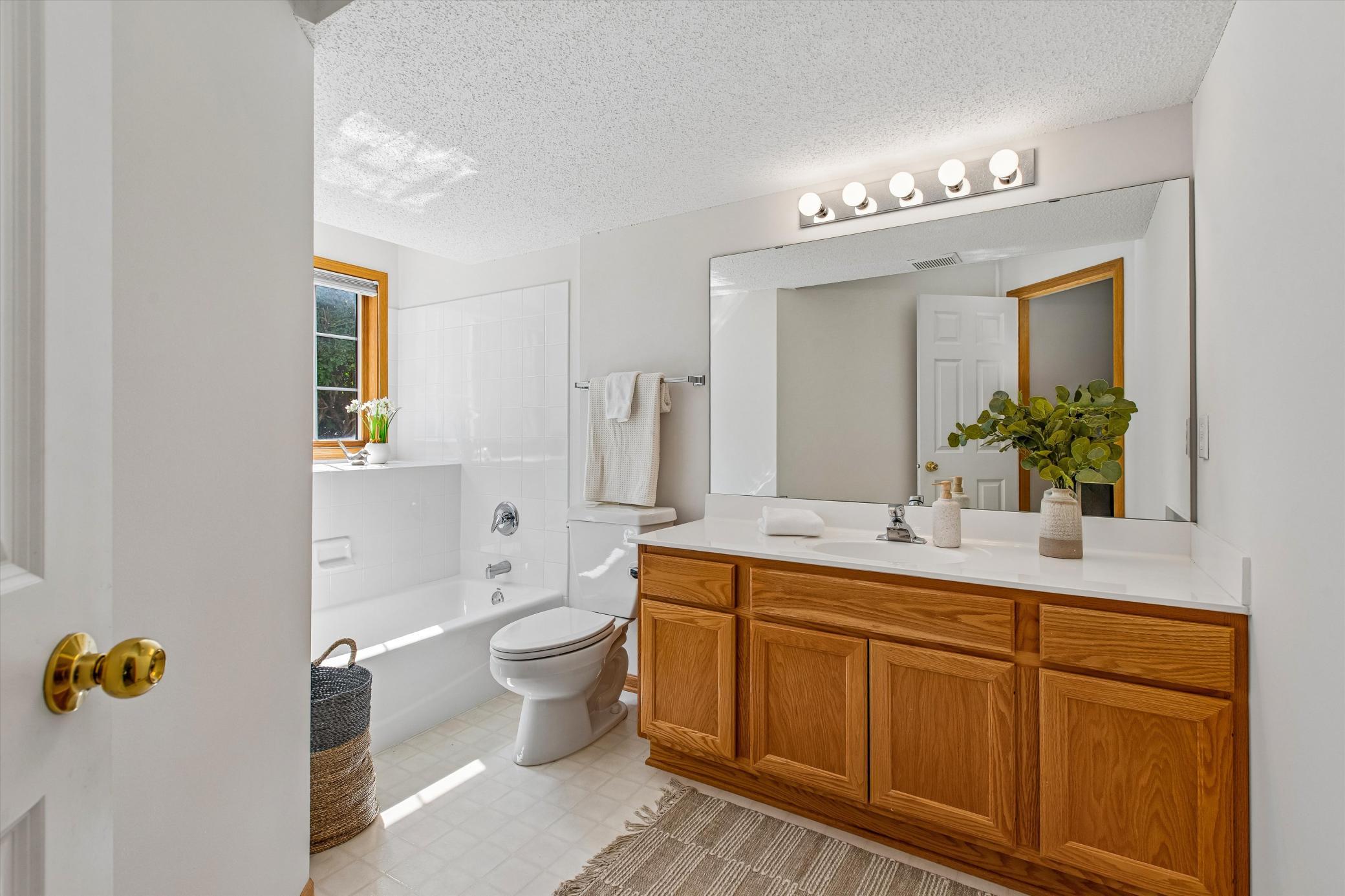 View of Residential at 808 Winterberry Drive, Woodbury MN 55125, Woodbury (26 of 33) - Mike Wilen | Minnesota Team Real Estate