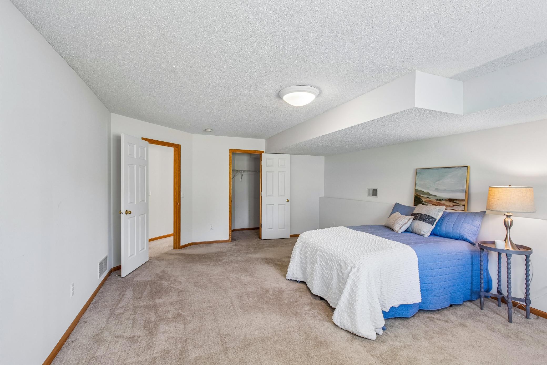 View of Residential at 808 Winterberry Drive, Woodbury MN 55125, Woodbury (25 of 33) - Mike Wilen | Minnesota Team Real Estate